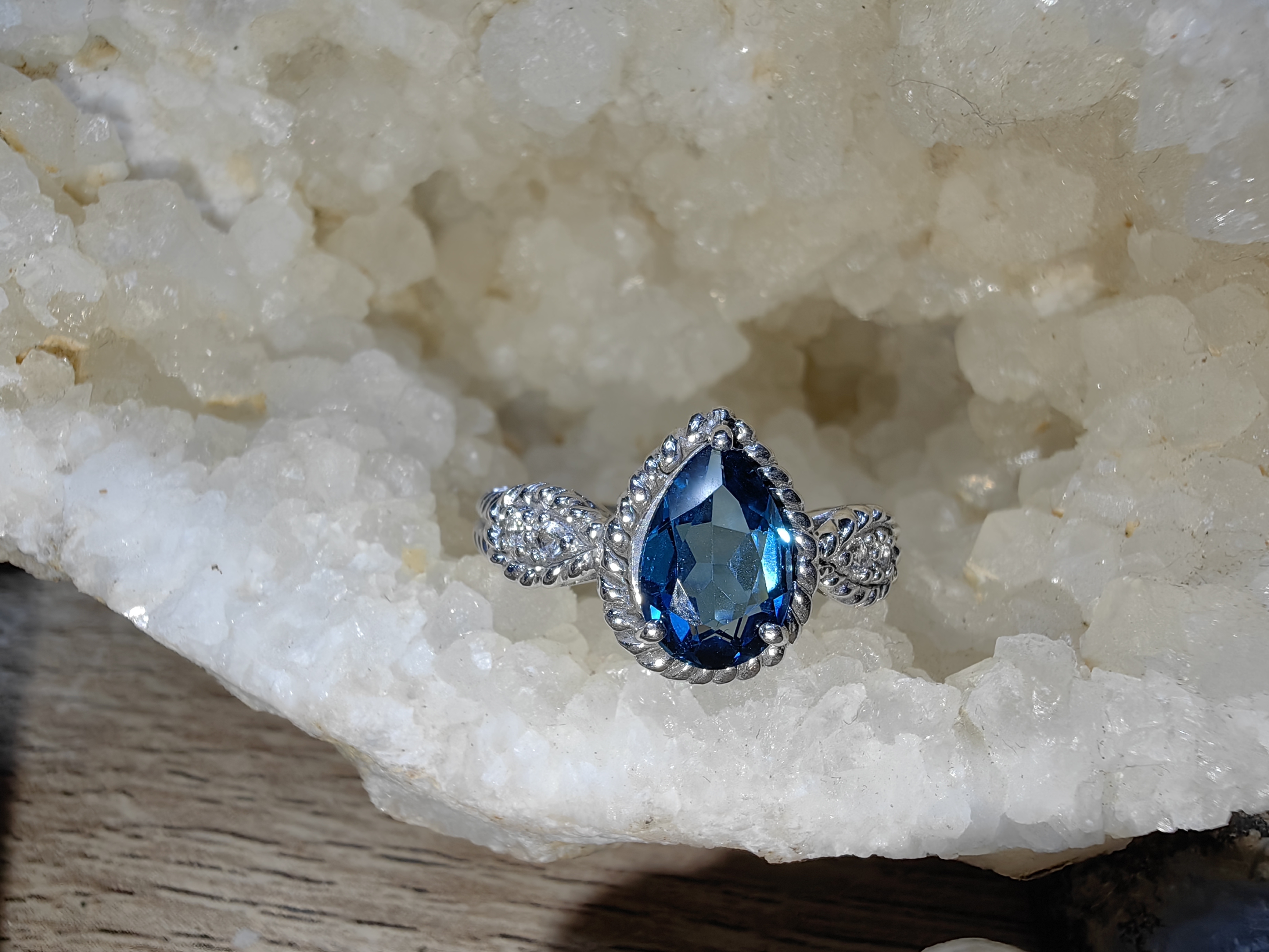 LONDON BLUE TOPAZ WHITE TOPAZ RING