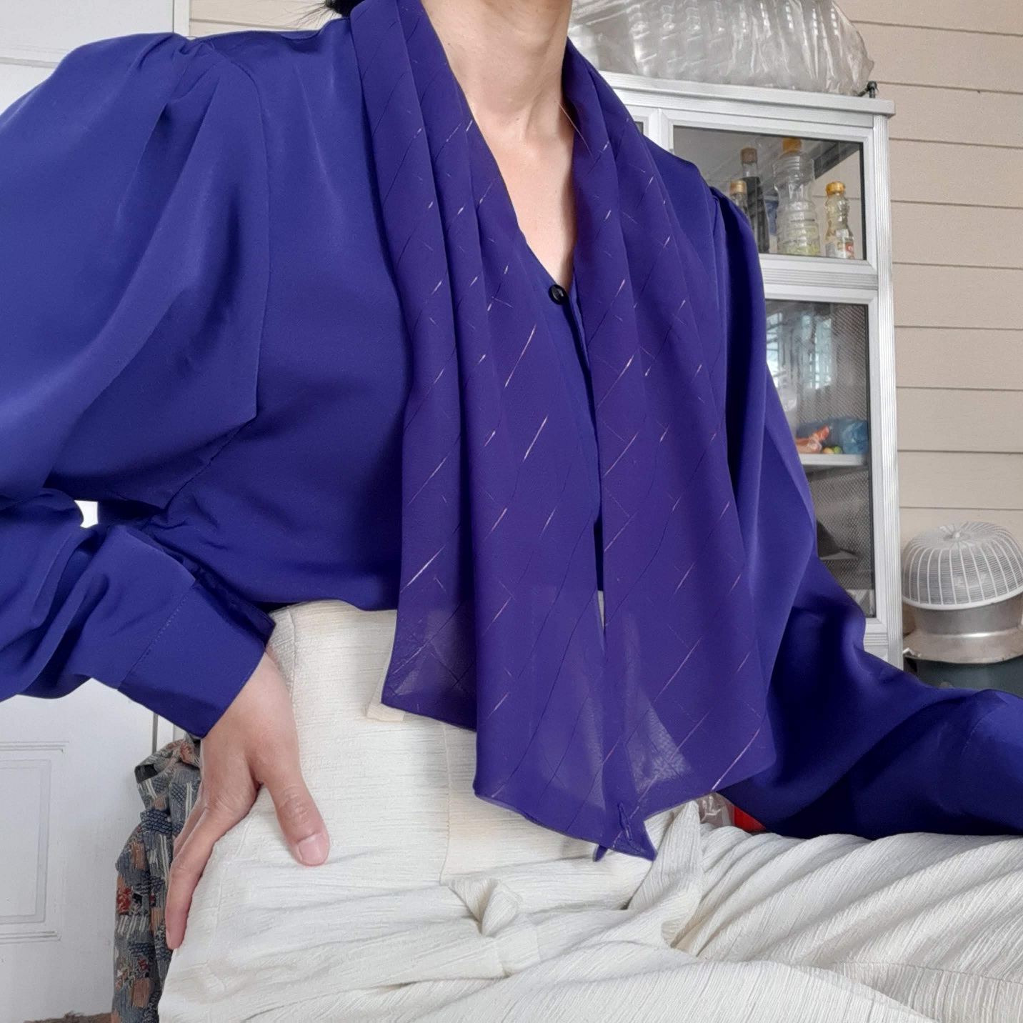 เสื้อเชิ้ตสีม่วงเข้มสวยๆ