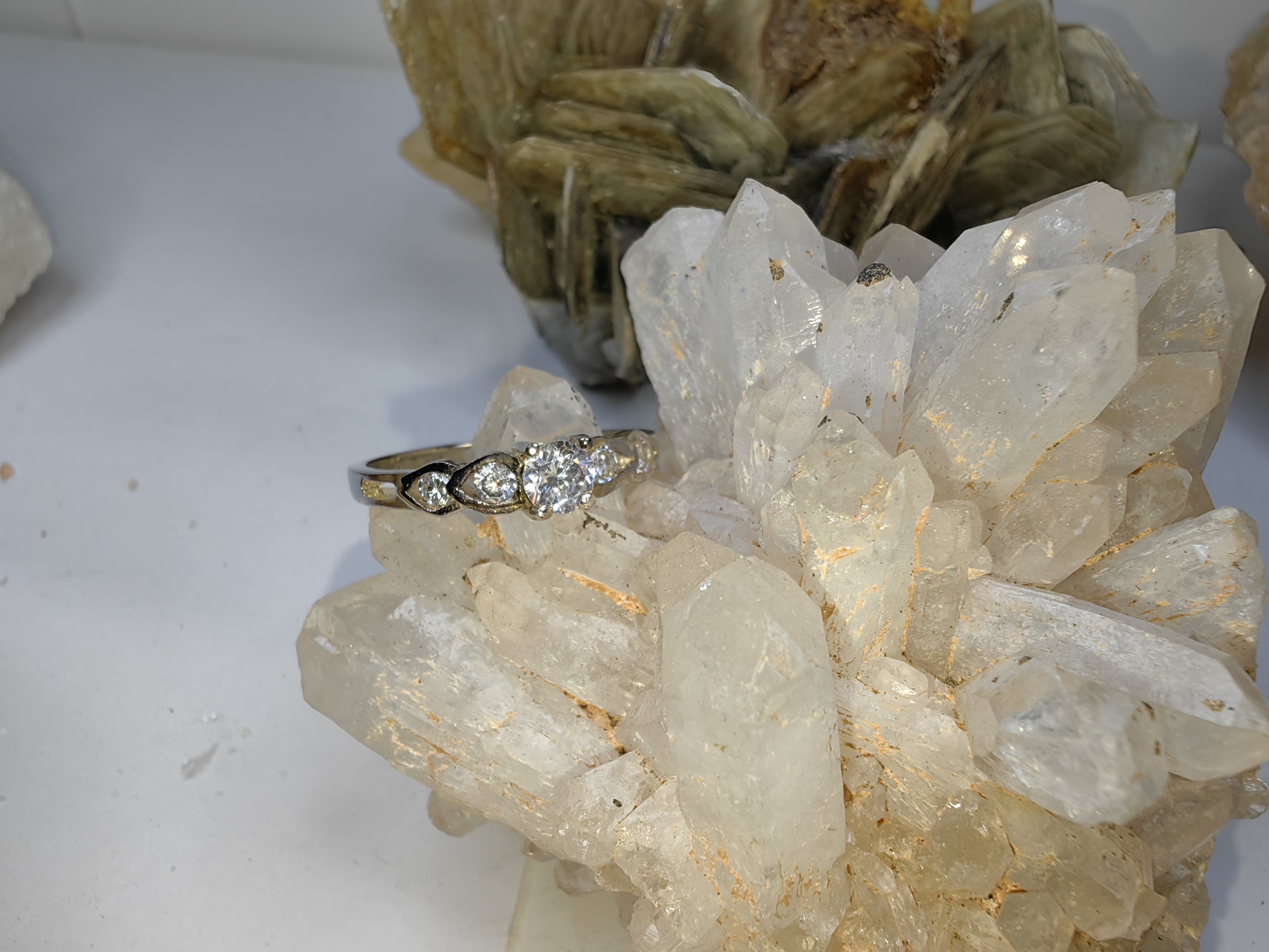 แหวนเพชร CZ เงินแท้ 92.5% Cubic Zirconia 925 Sterling Silver Ring Size 58