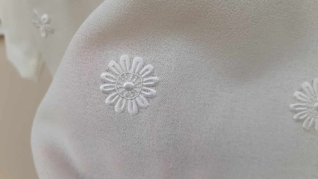 เสื้อขาววินเทจ งานปักมือโบราณ