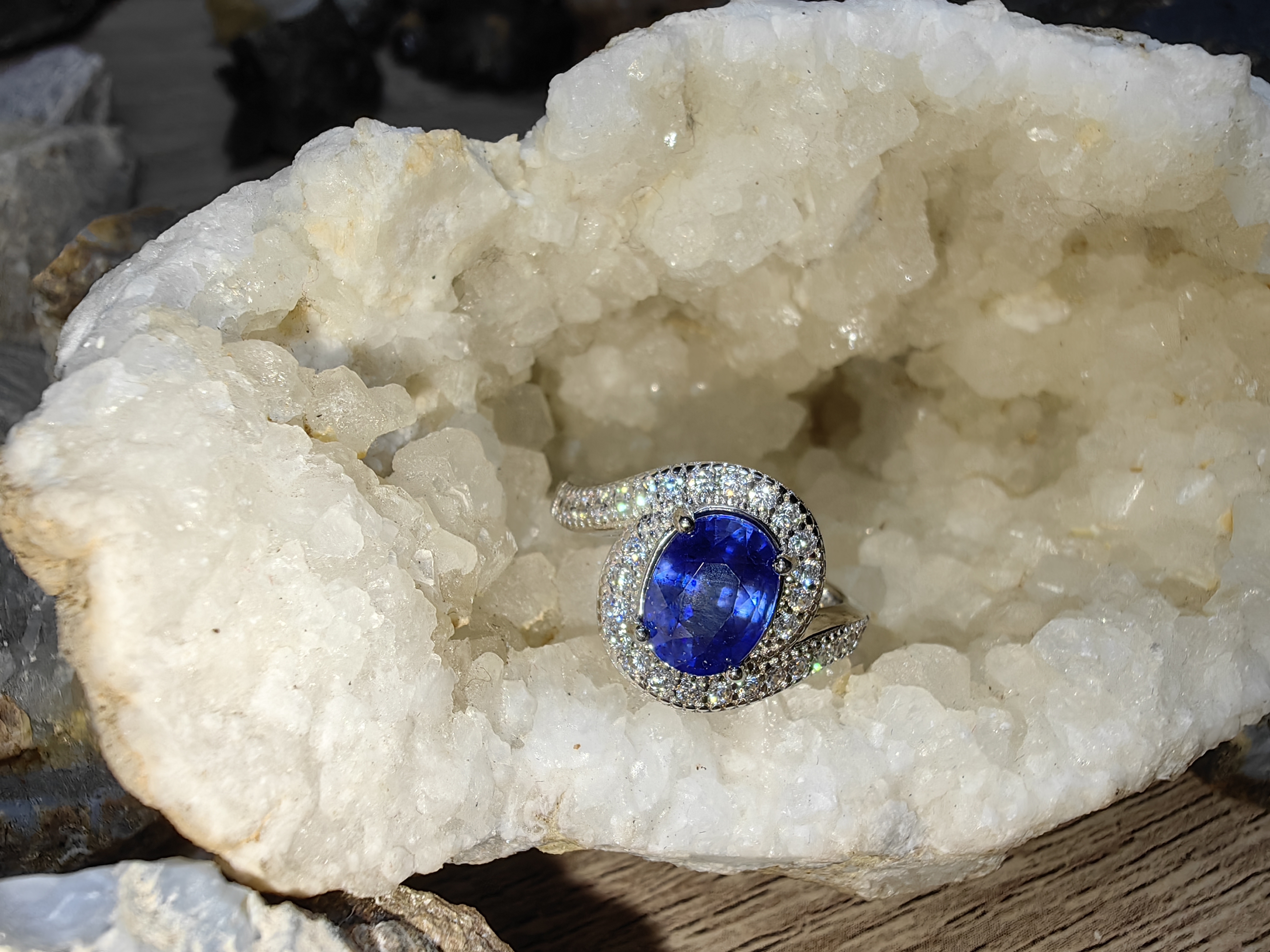 Blue Sapphire Cubic Zirconia 92.5% Silver Ring แหวนไพลิน เงิน 92.5%