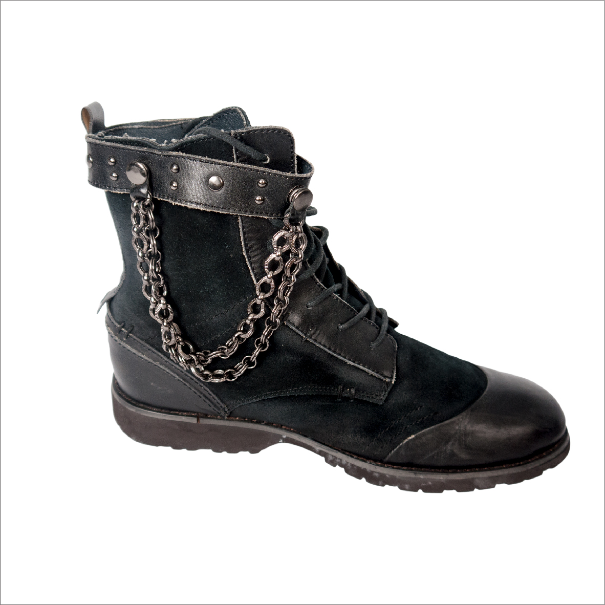 G 140043 รองเท้า (บู๊ทหนังหุ้มข้อสูง) ราคาเช่า 460 บาท ต่อ 1 วัน