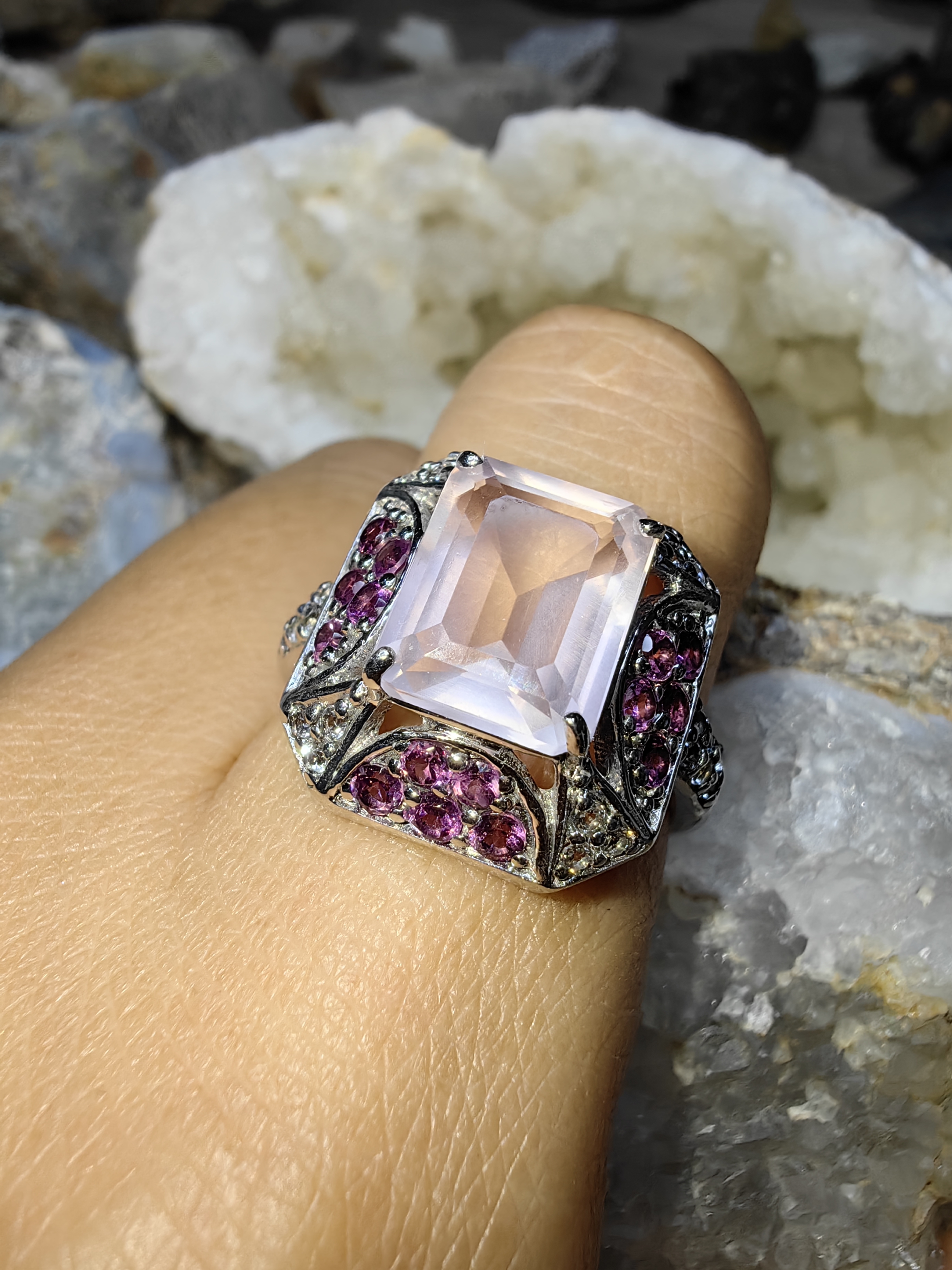 ROSE QUARTZ RHODOLITE WHITE TOPAZ RING