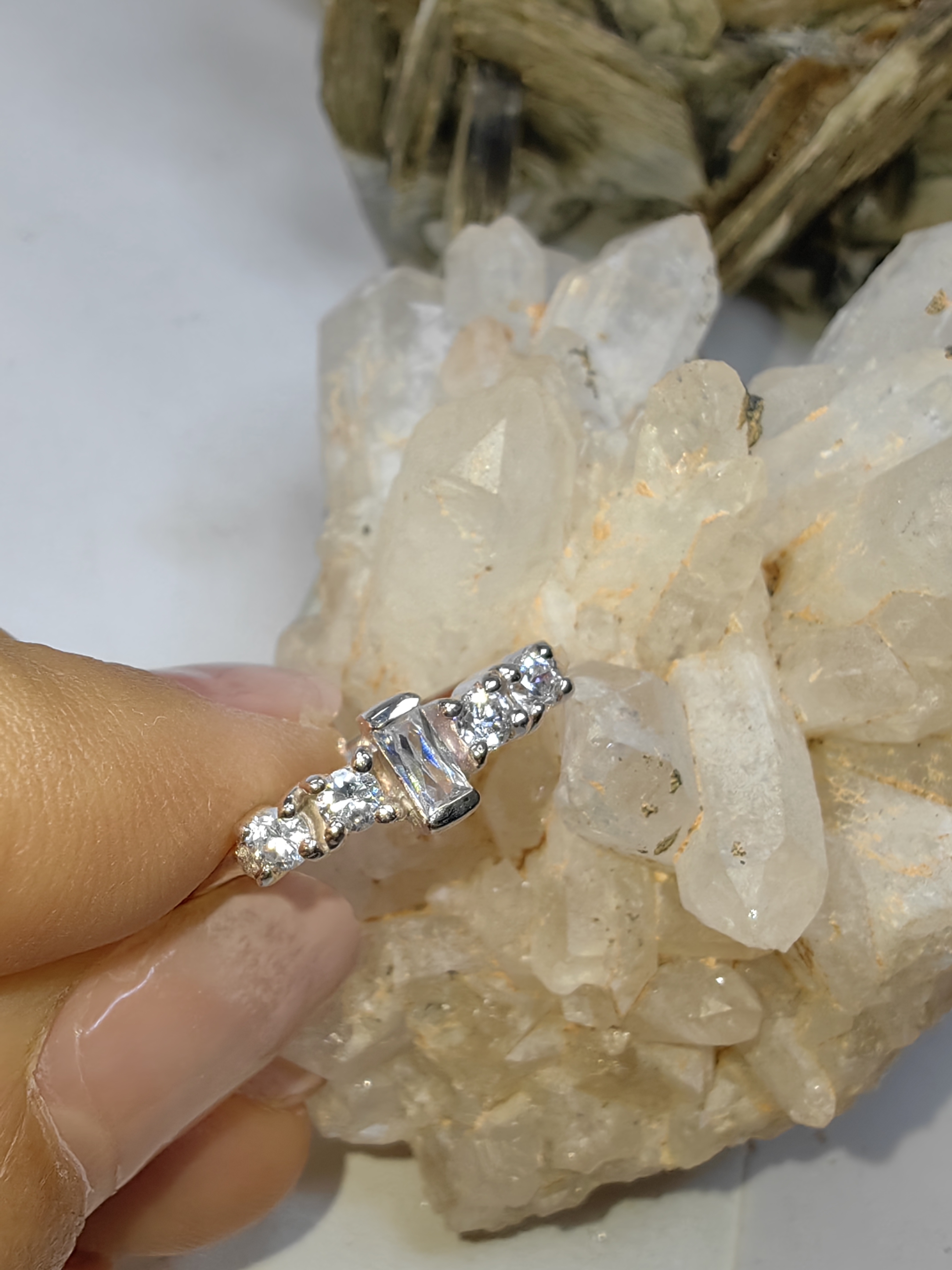 แหวนเพชร CZ เงินแท้ 92.5% Cubic Zirconia 925 Sterling Silver Ring Size 49