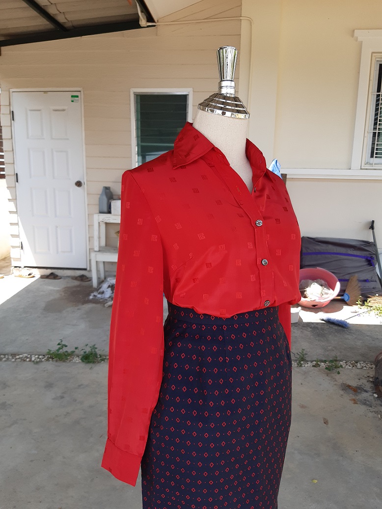 กระโปรงลายปักลายไทย