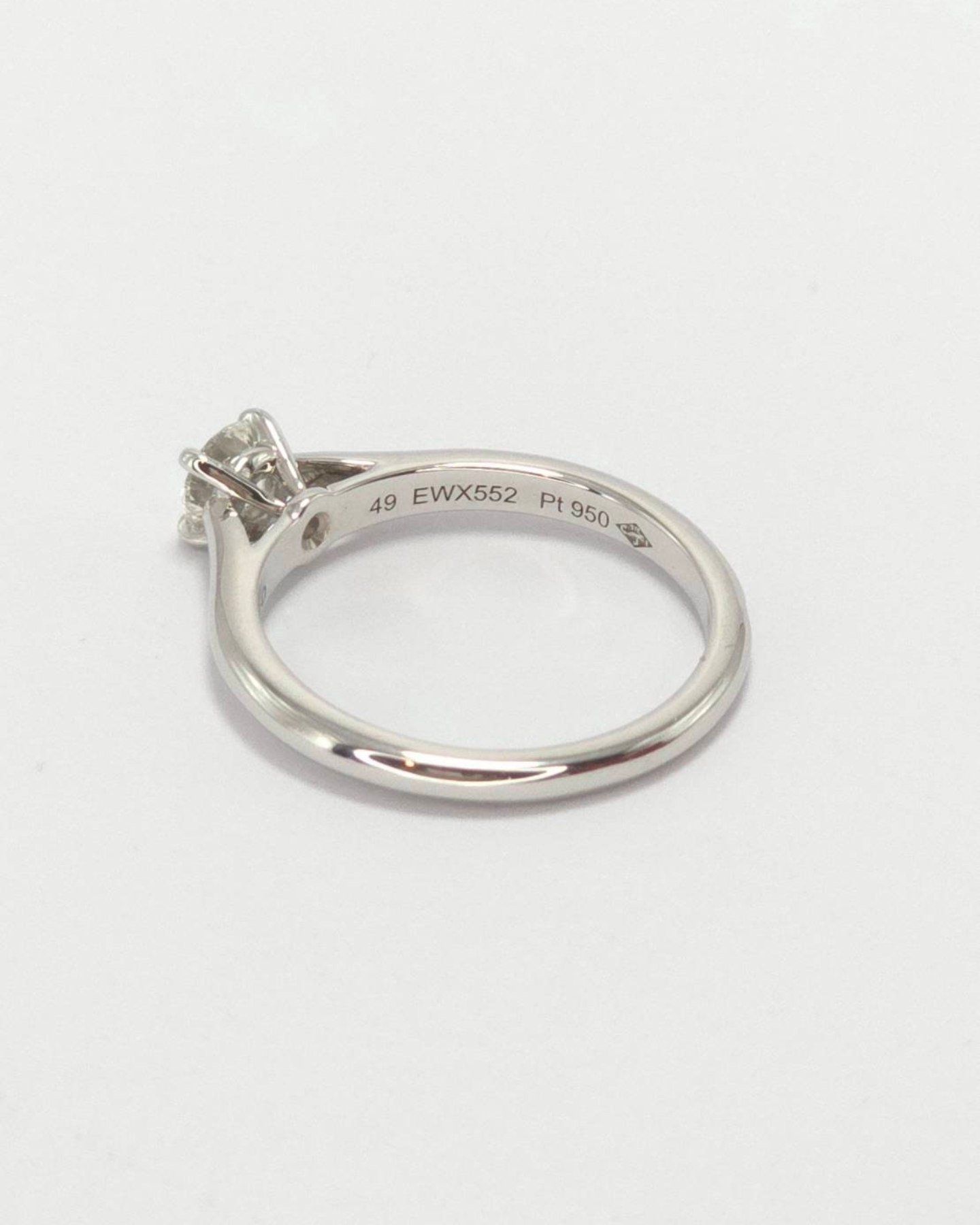 🚫ปิดการขาย(SoIdOut)🚫 แหวน Platinum PT950 คาร์เทียร์ รุ่น 1895 Solitaire เพชรเกสร 30 ตัง 1 เม็ด น้ำ 97(G) VVS1 2 Excellent, 1 Very good GIA: 2244503870 ใบสำเนา ไซส์ 49 สภาพสวยมาก ไม่มีอุปกรณ์ น้ำหนัก 3.56 กรัม ราคา 26,900.-(Net) (ออกShop 15