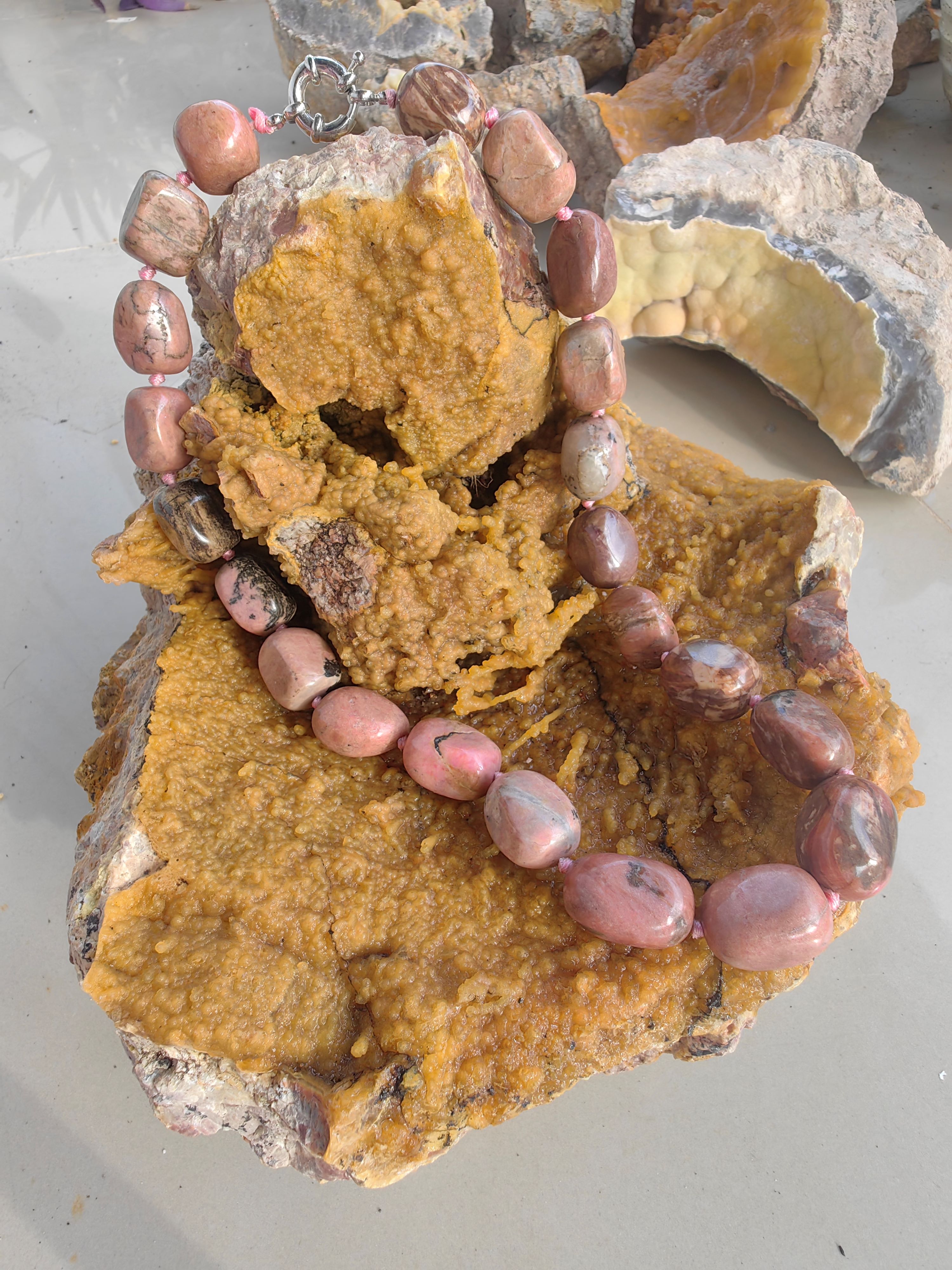 Rhodochrosite Necklace สร้อยคอโรโดโครไซต์ L 49 cm. 989.00 ct.