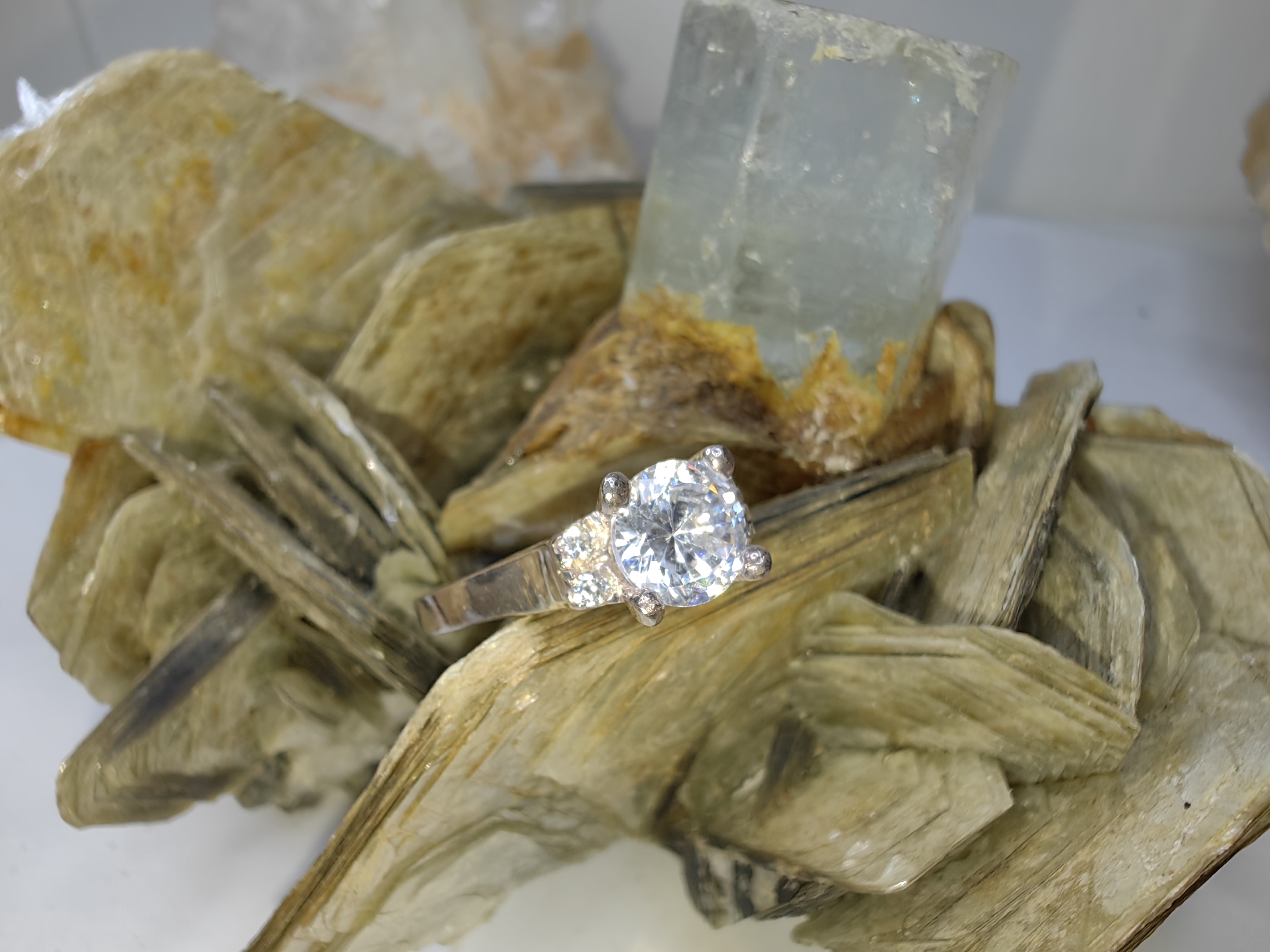 แหวนเพชร CZ เงินแท้ 92.5% Cubic Zirconia 925 Sterling Silver Ring Size 49.5