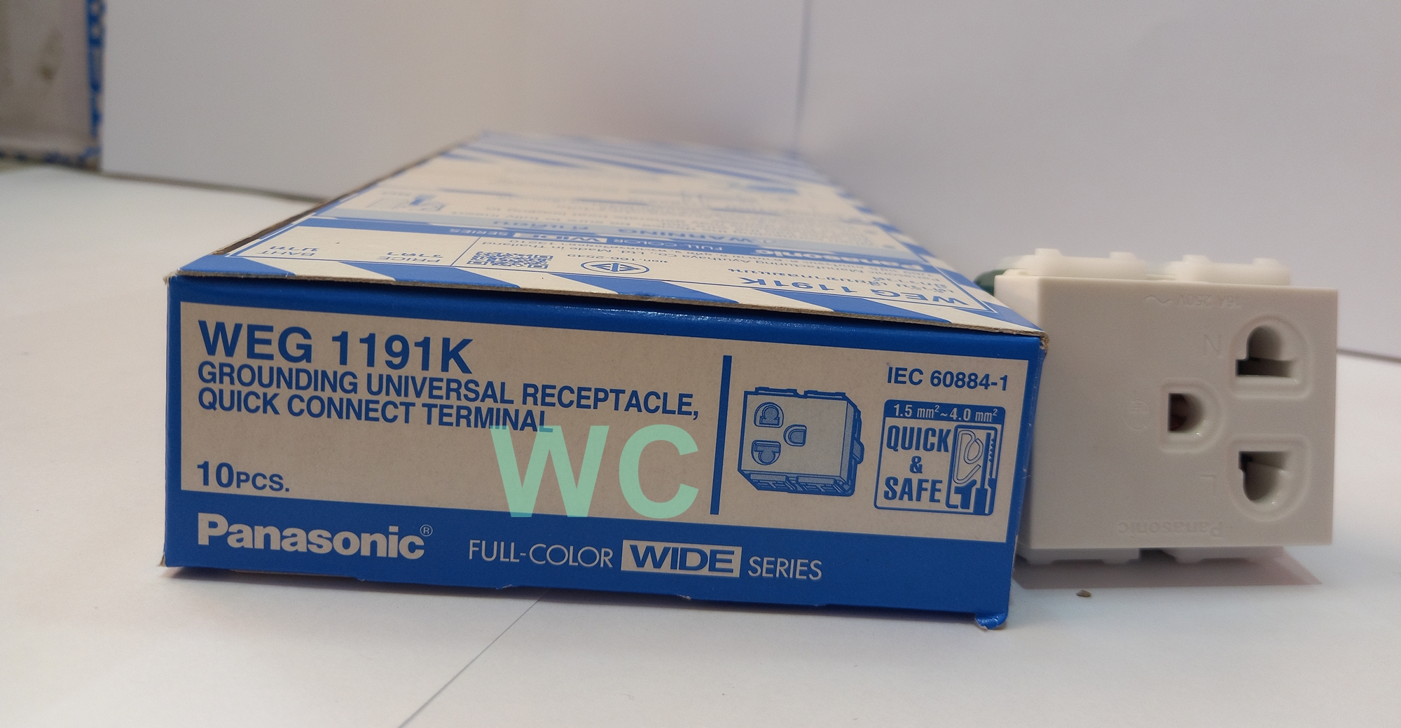 panasonic ปลั๊กกราวน์คู่ ปลักกราวเดียวรุ่น WEG15929 WEG1191K ราคายกกล่อง 10ตัว ( ของแท้100% )