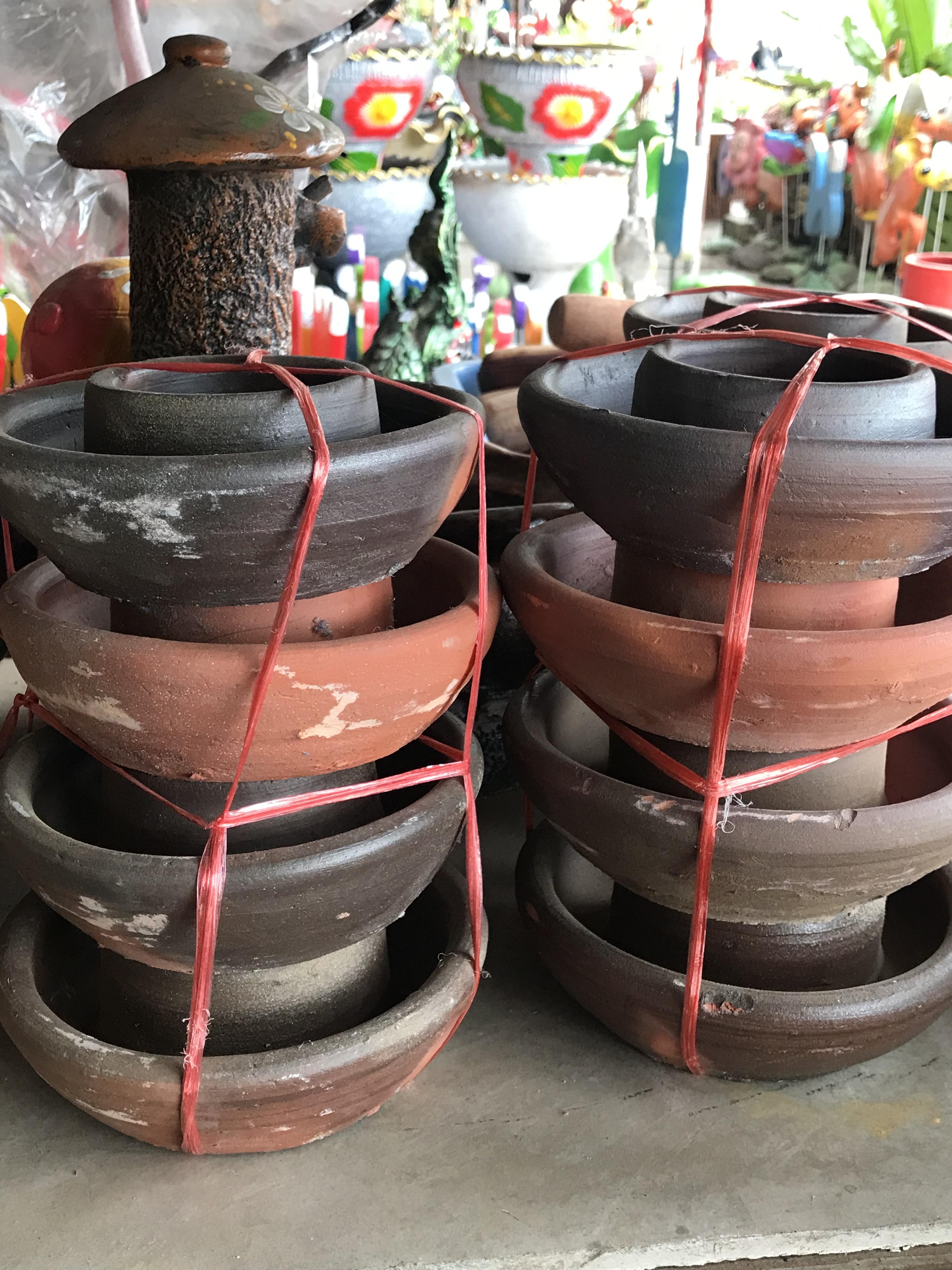 ที่รองน้ำหล่อขาตู้