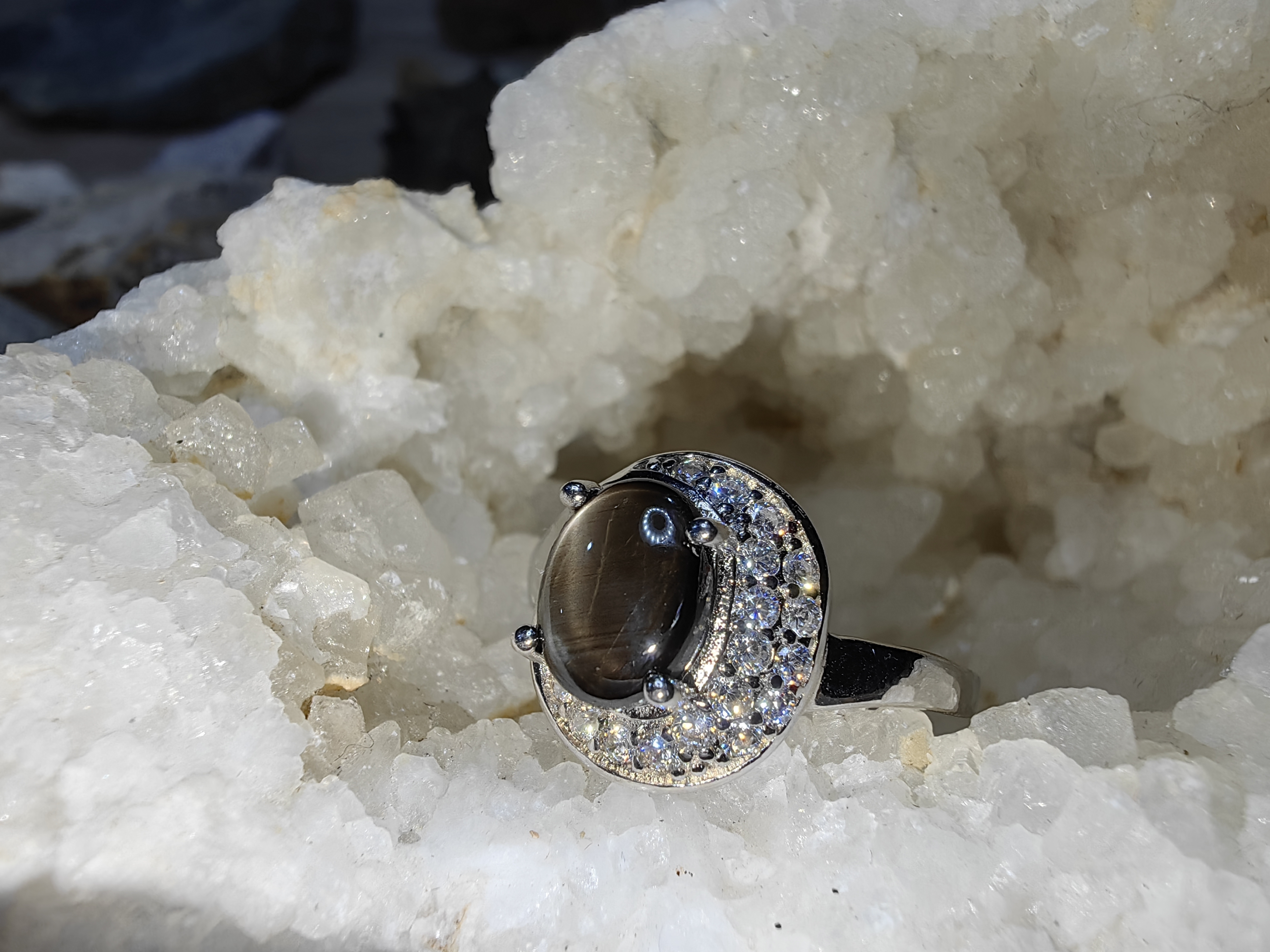 Black Star Sapphire Swiss Diamond