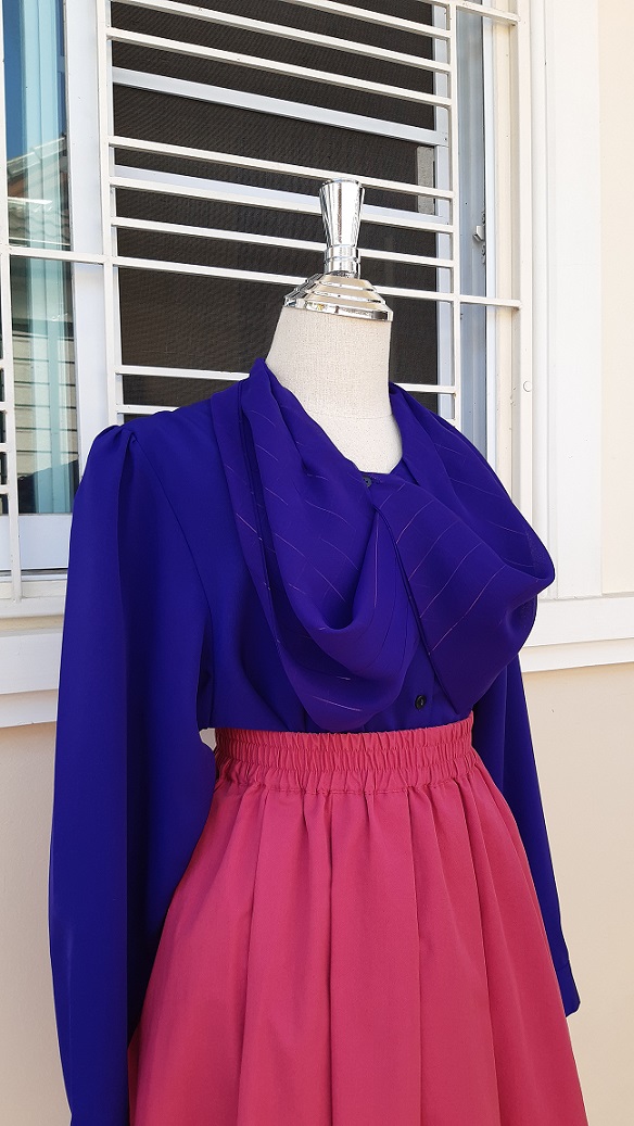 เสื้อเชิ้ตสีม่วงเข้มสวยๆ