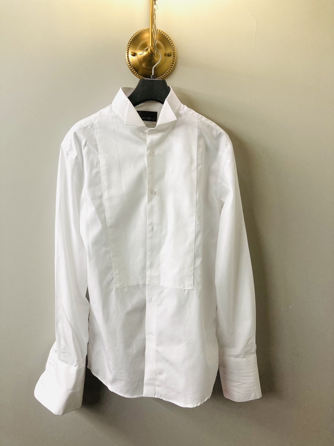 G 220574 เสื้อเชิ้ตแขนยาว BUTTON UP ราคาเช่า 135 บาท ต่อ 1 วัน