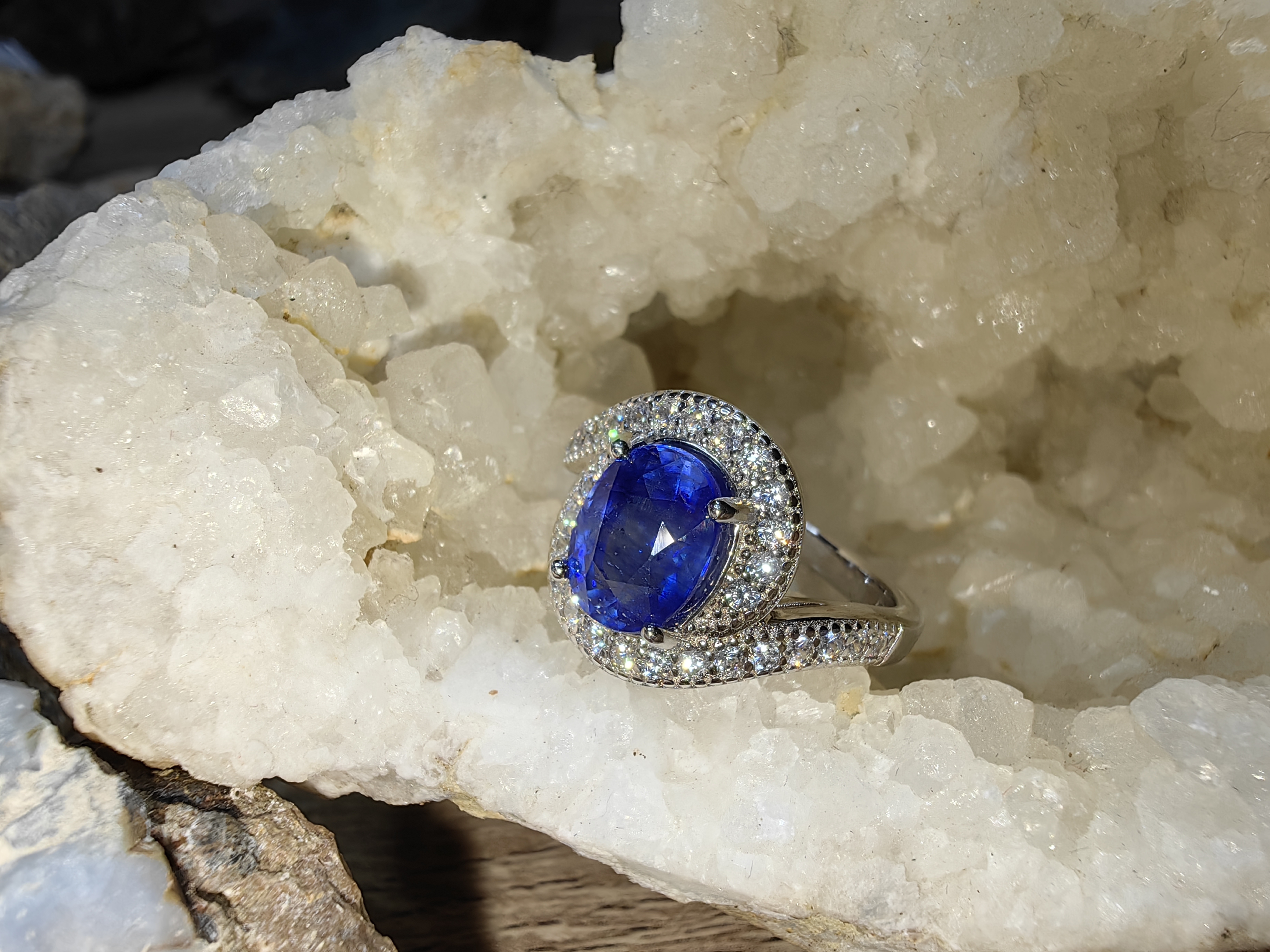 Blue Sapphire Cubic Zirconia 92.5% Silver Ring แหวนไพลิน เงิน 92.5%