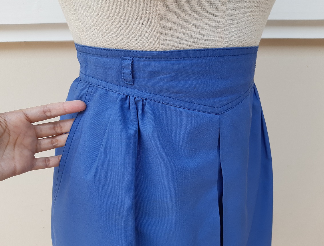 กระโปรงวินเทจจีบหน้าสีฟ้า