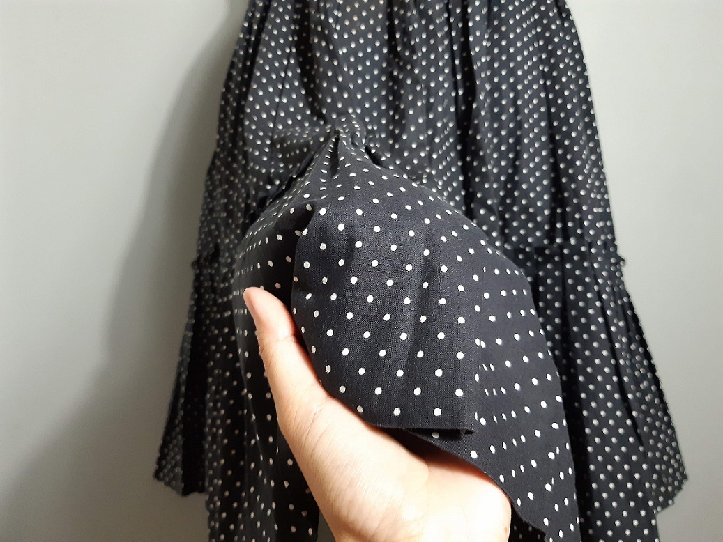 กระโปรงสีดำลายจุด งานญี่ปุ่น