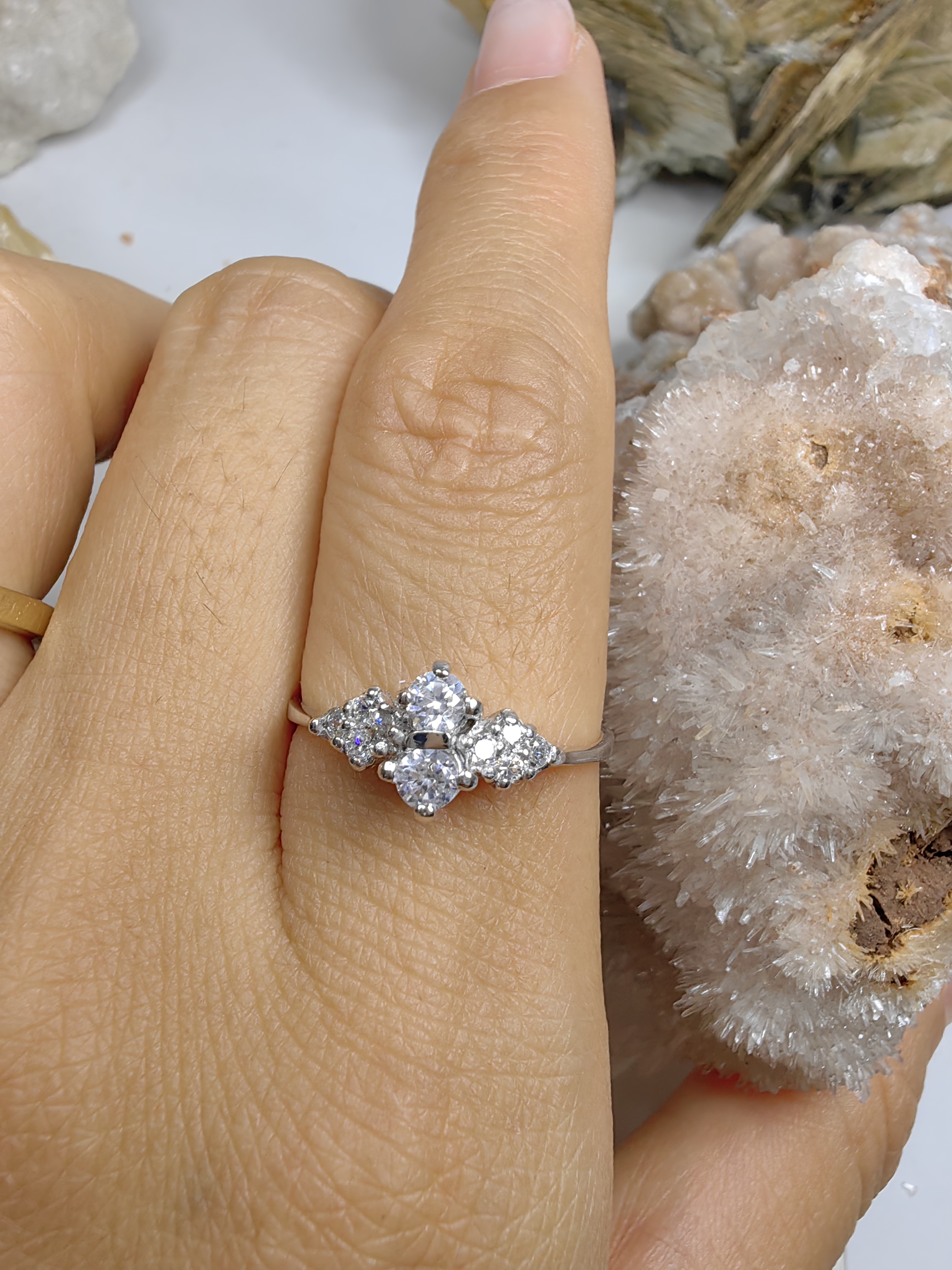 แหวนเพชร CZ เงินแท้ 92.5% Cubic Zirconia 925 Sterling Silver Ring Size 57