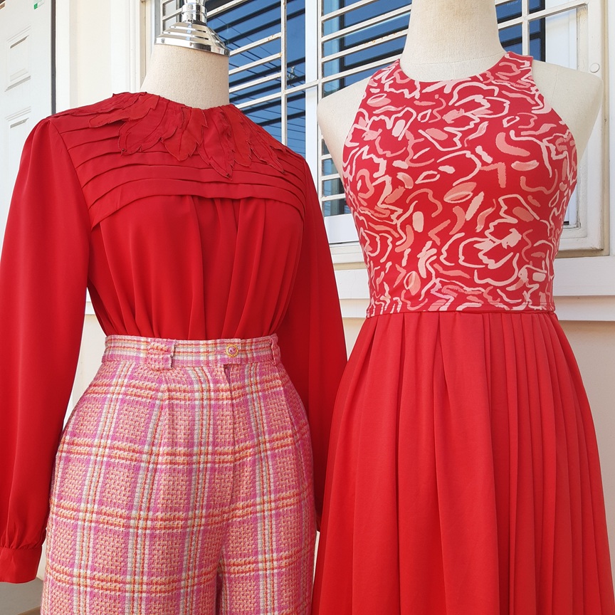 เสื้อครอปแขนกุดสีชมพู-แดง แบรนด์ ATHLETA