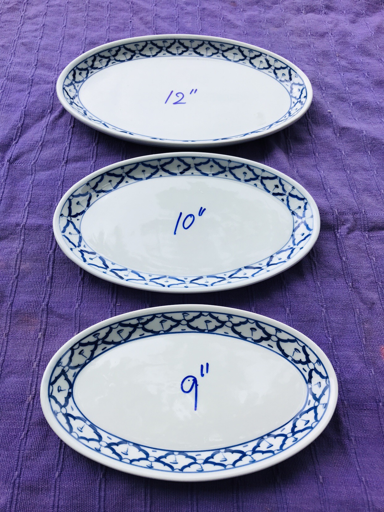 จานเปลไข่ลายไทย12"