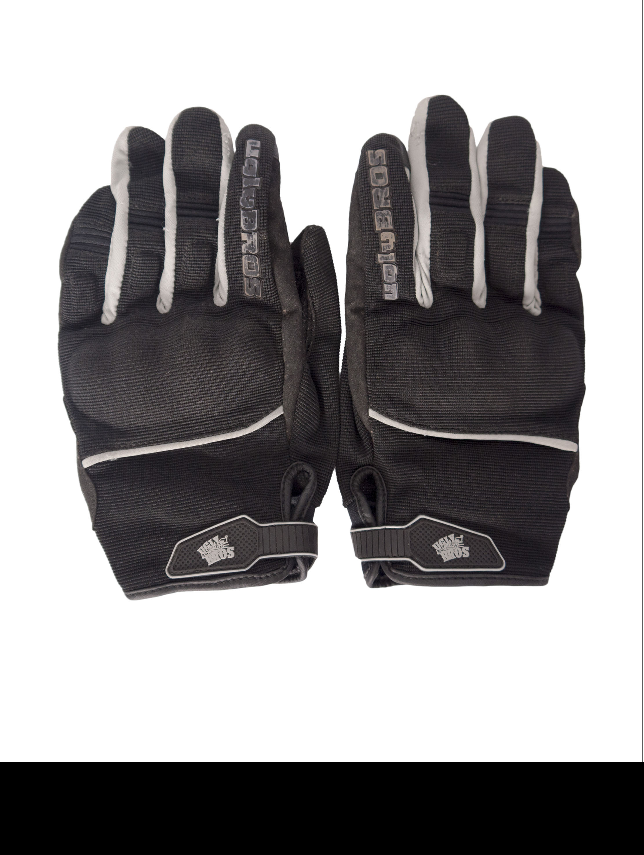 G 180059.1 ถุงมือนักแข่งรถ DOMINO ราคาเช่า 30 บาท ต่อ 1 วัน