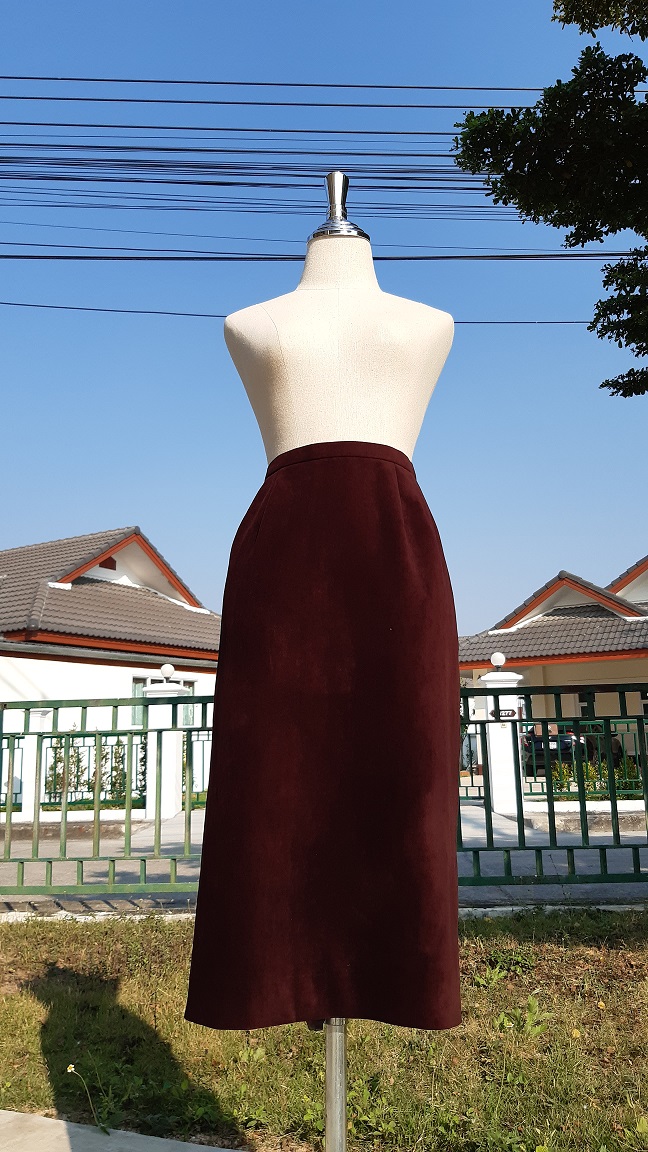 กระโปรงผ้ากำมะหยี่