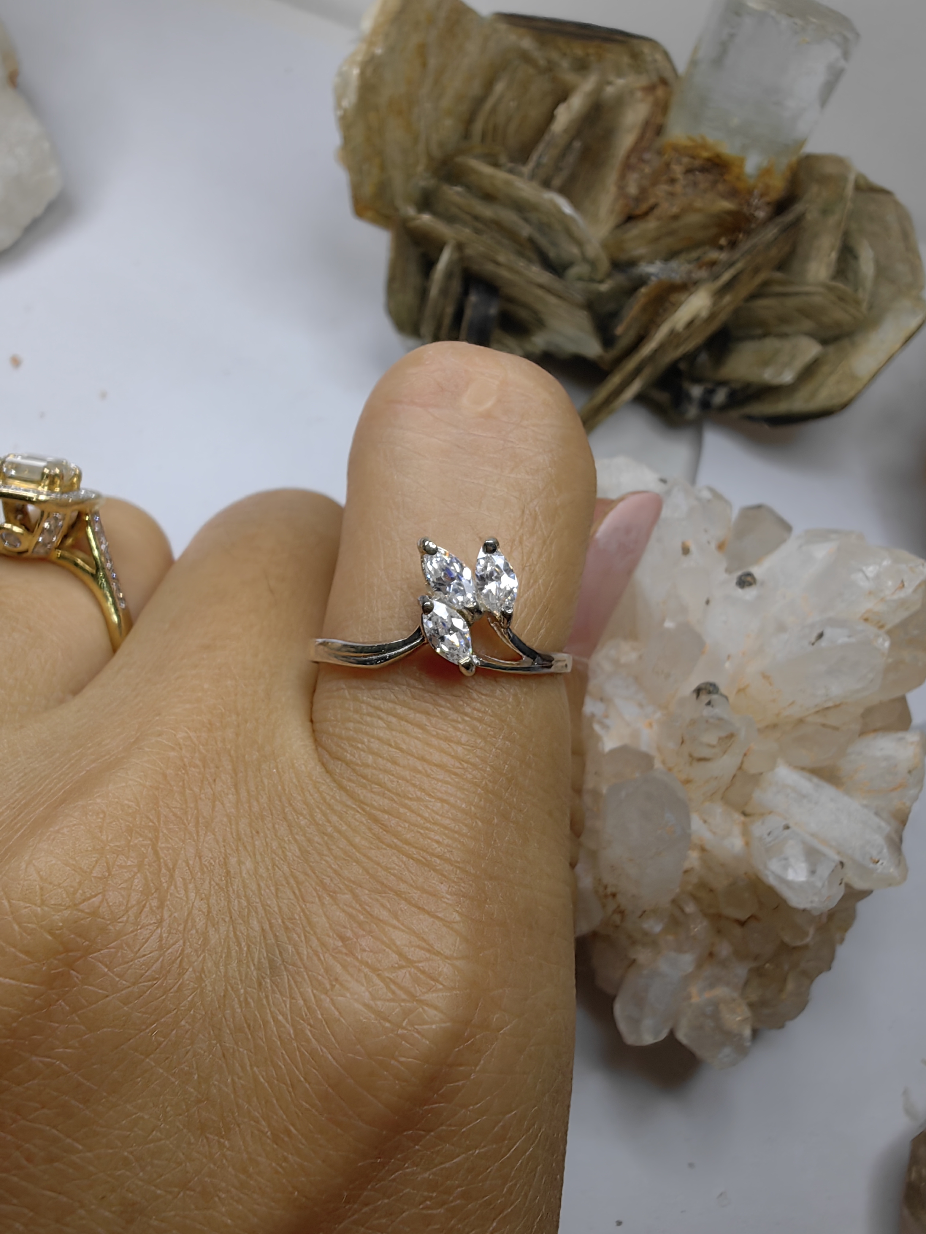 แหวนเพชร CZ เงินแท้ 92.5% Cubic Zirconia 925 Sterling Silver Ring Size 58