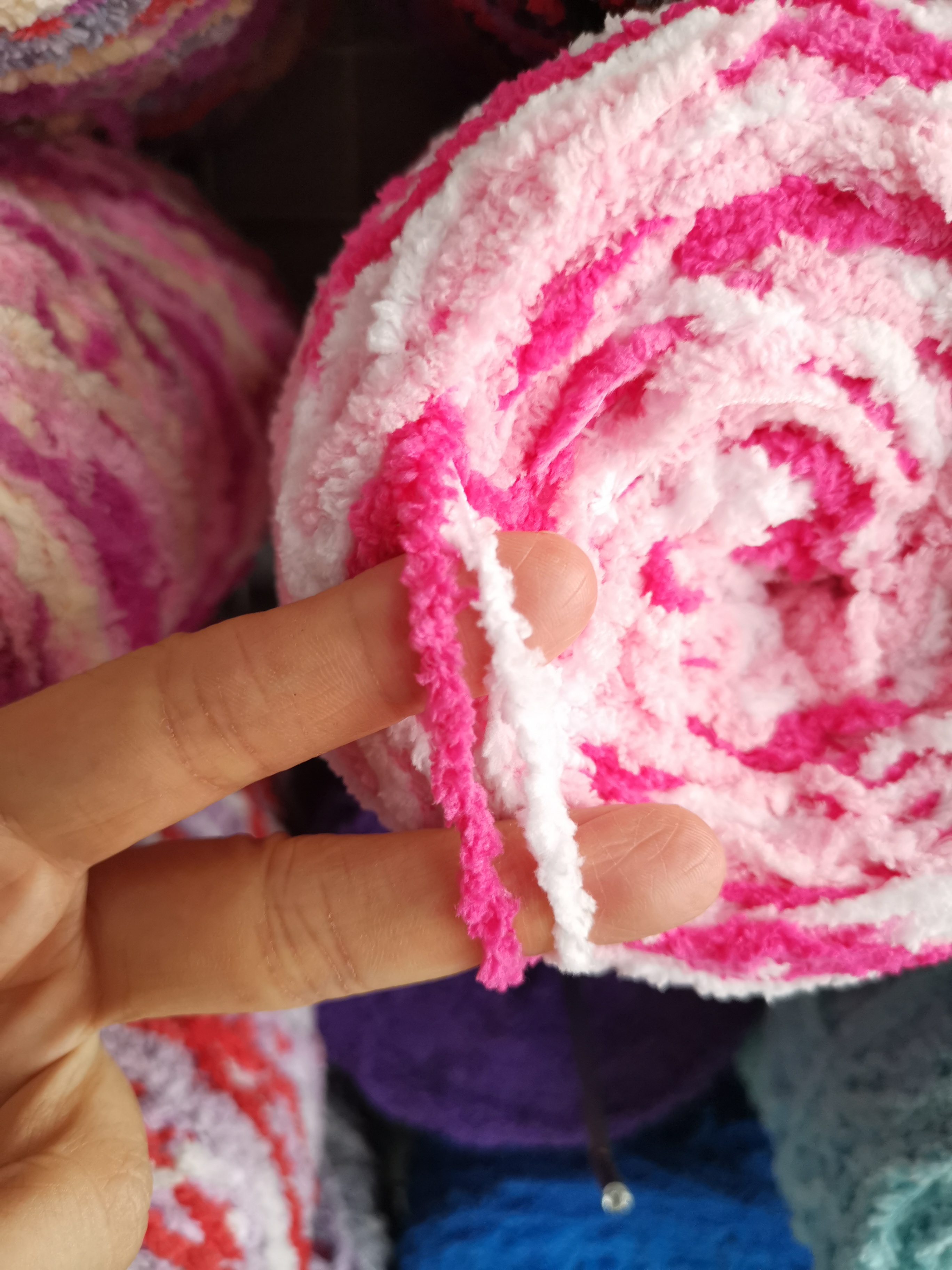 ขนแกะ สีเหลือบ