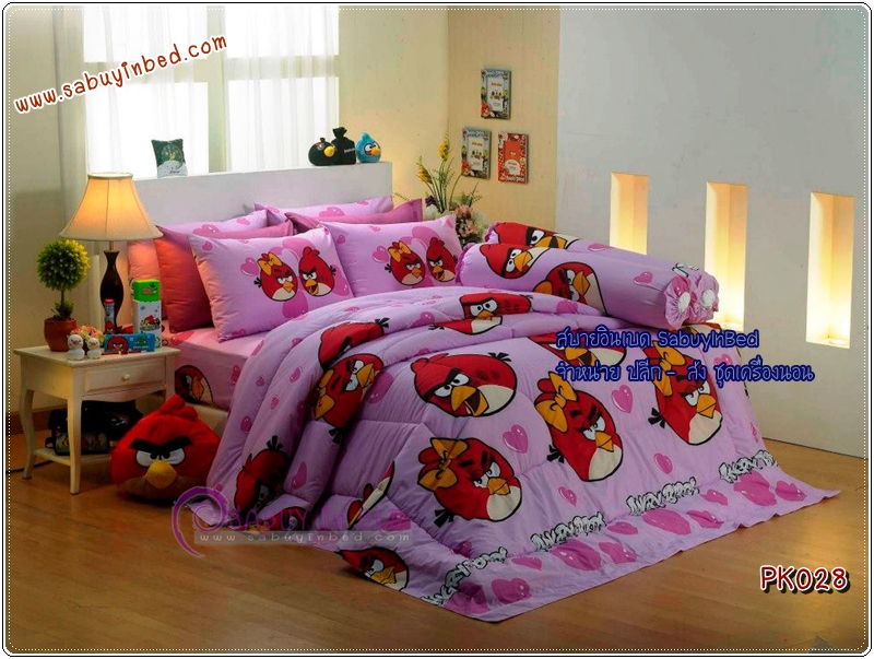 ชุดเครื่องนอน ผ้าปูที่นอนกันไรฝุ่น ซาตินพรีเมียร์ PK028 (แองกี้เบิร์ด Angry Brid ตัวแดง น่ารัก บนพื้นสีชมพูหวาน สีไม่อ่อน แซมรูปหัวใจ)