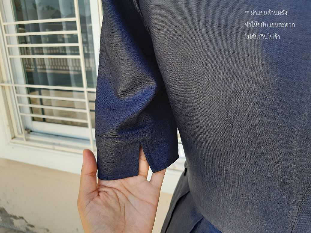 เดรสวินเทจจีบพลีทสีกรมท่า