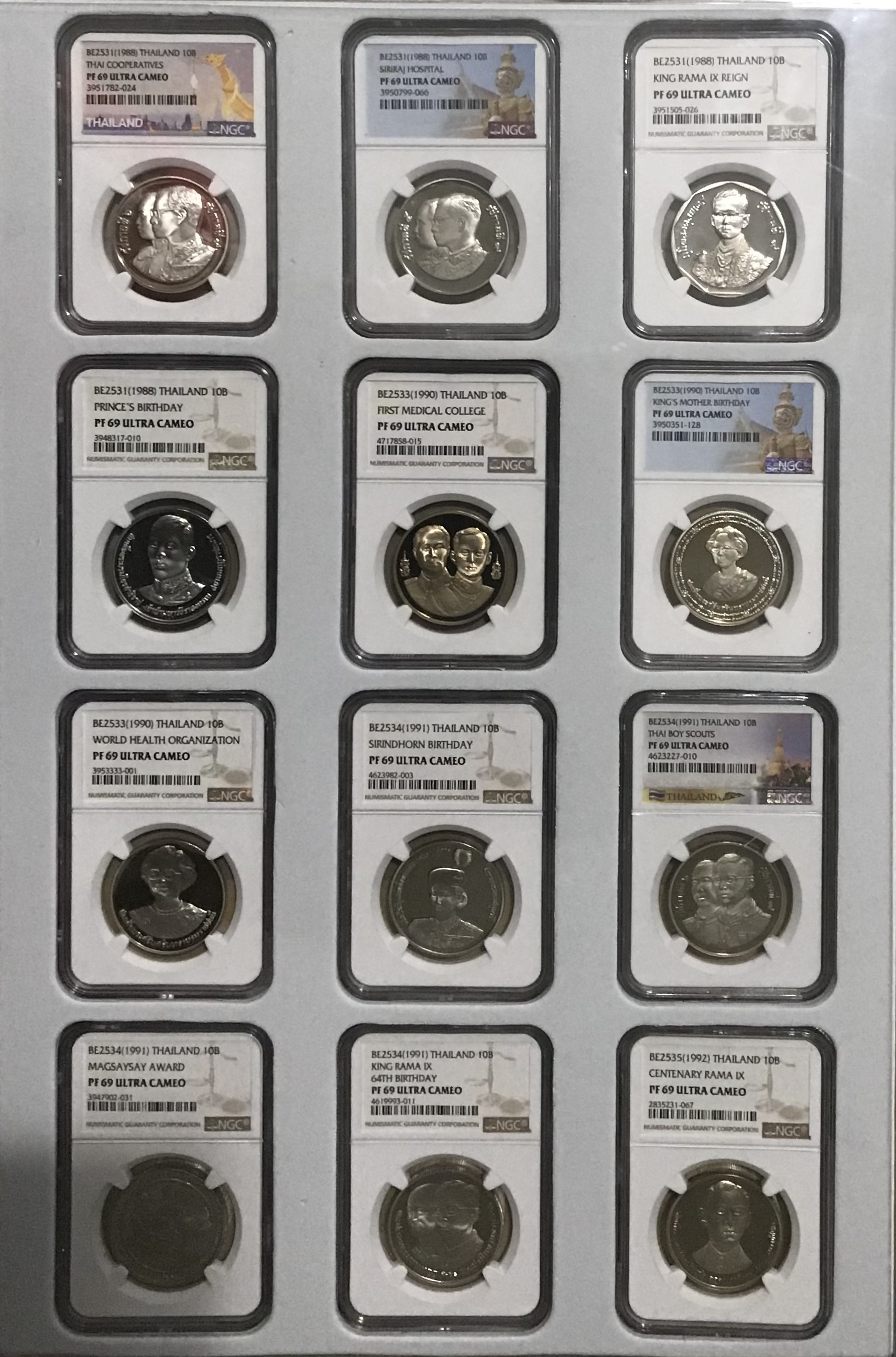 ชุดเหรียญกษาปณ์ที่ระลึก คิวโปรนิกเกิลขัดเงา 10 บาท (เกรด)