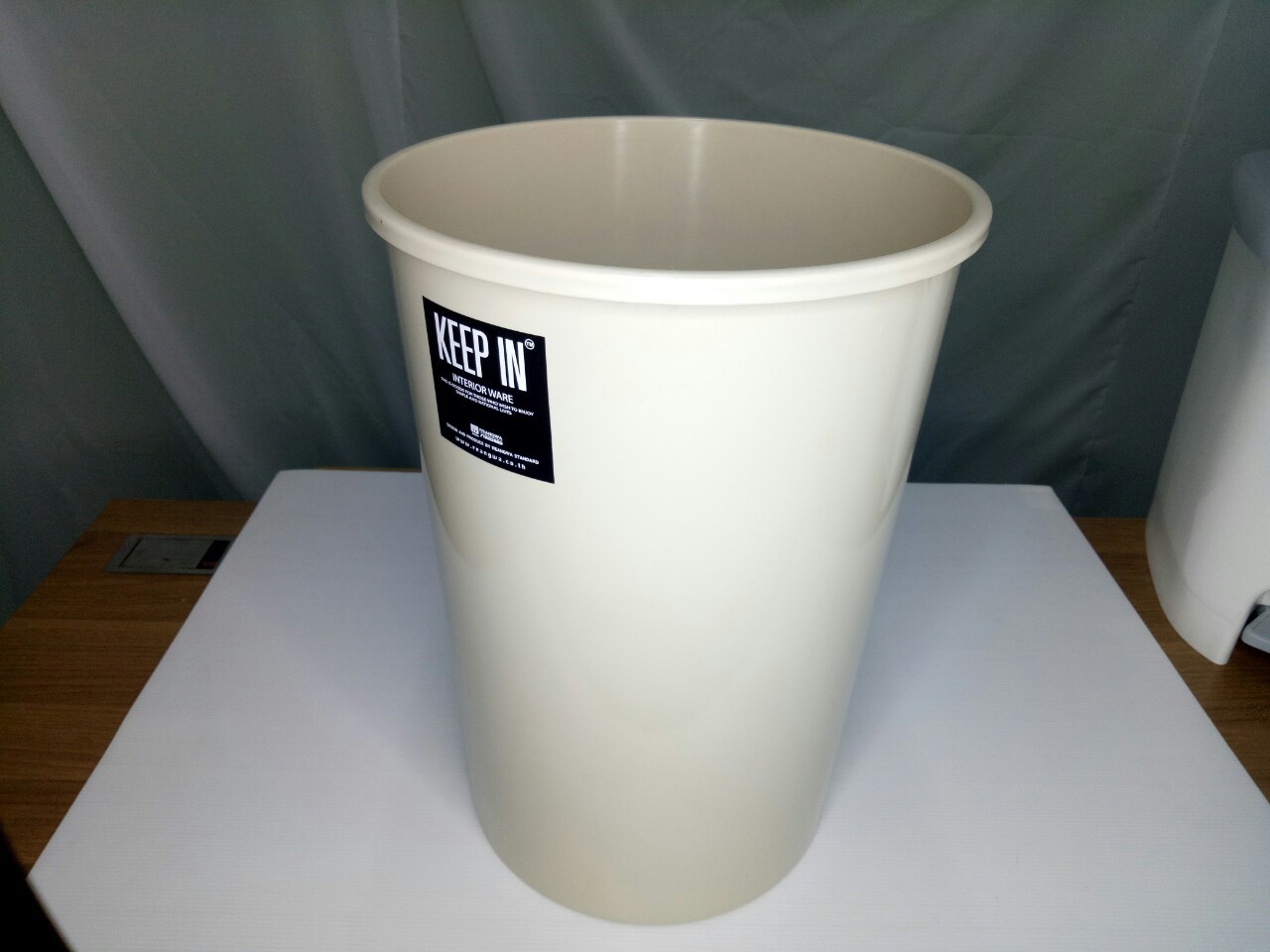 ถังขยะทรงกลม ไม่มีฝา 12 ลิตร