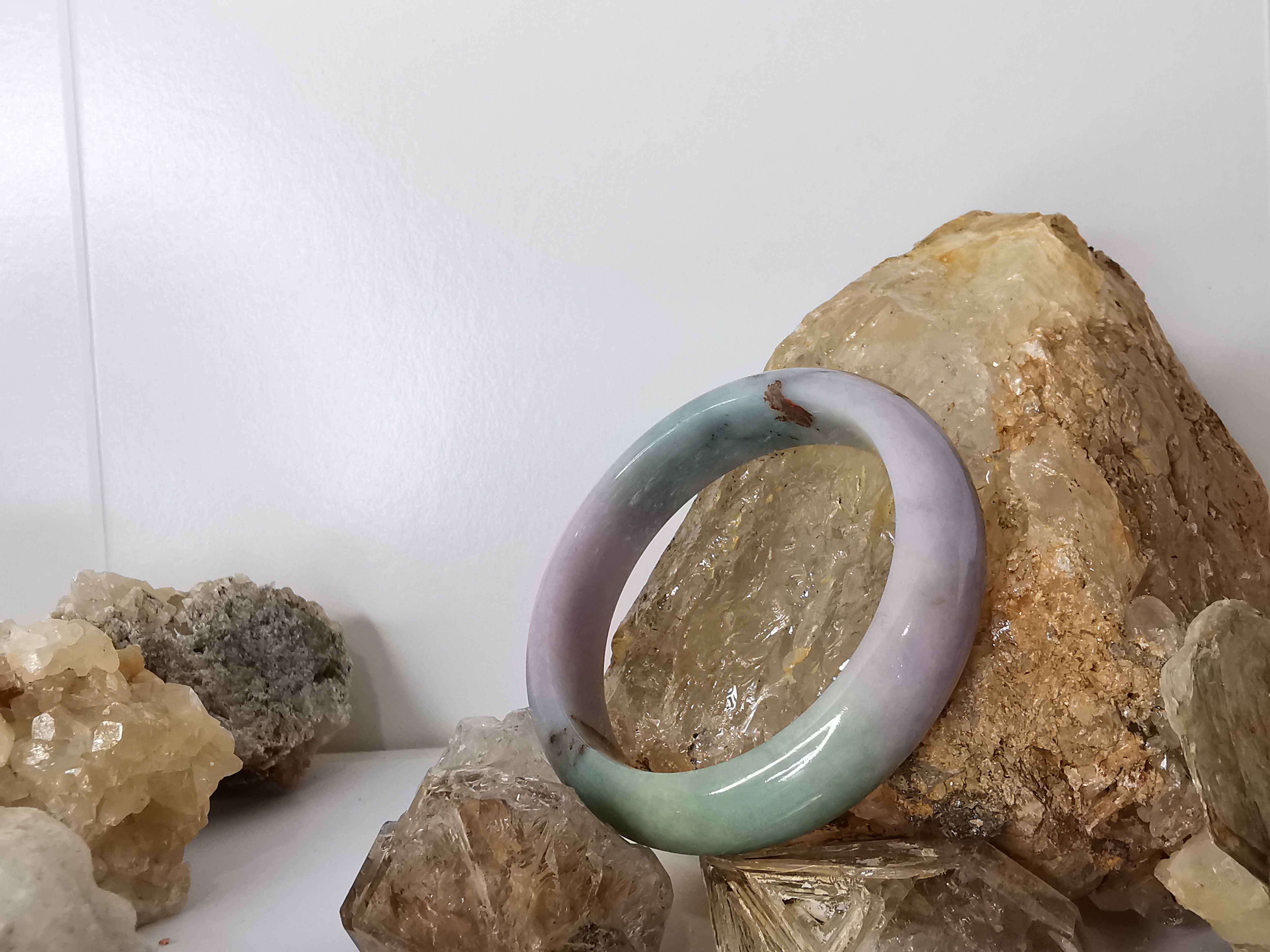 Violet Green Red Jade Bangle กำไลหยกเจไดต์แท้ Diameter/ เส้นผ่านศูนย์กลางด้านใน 55 mm.