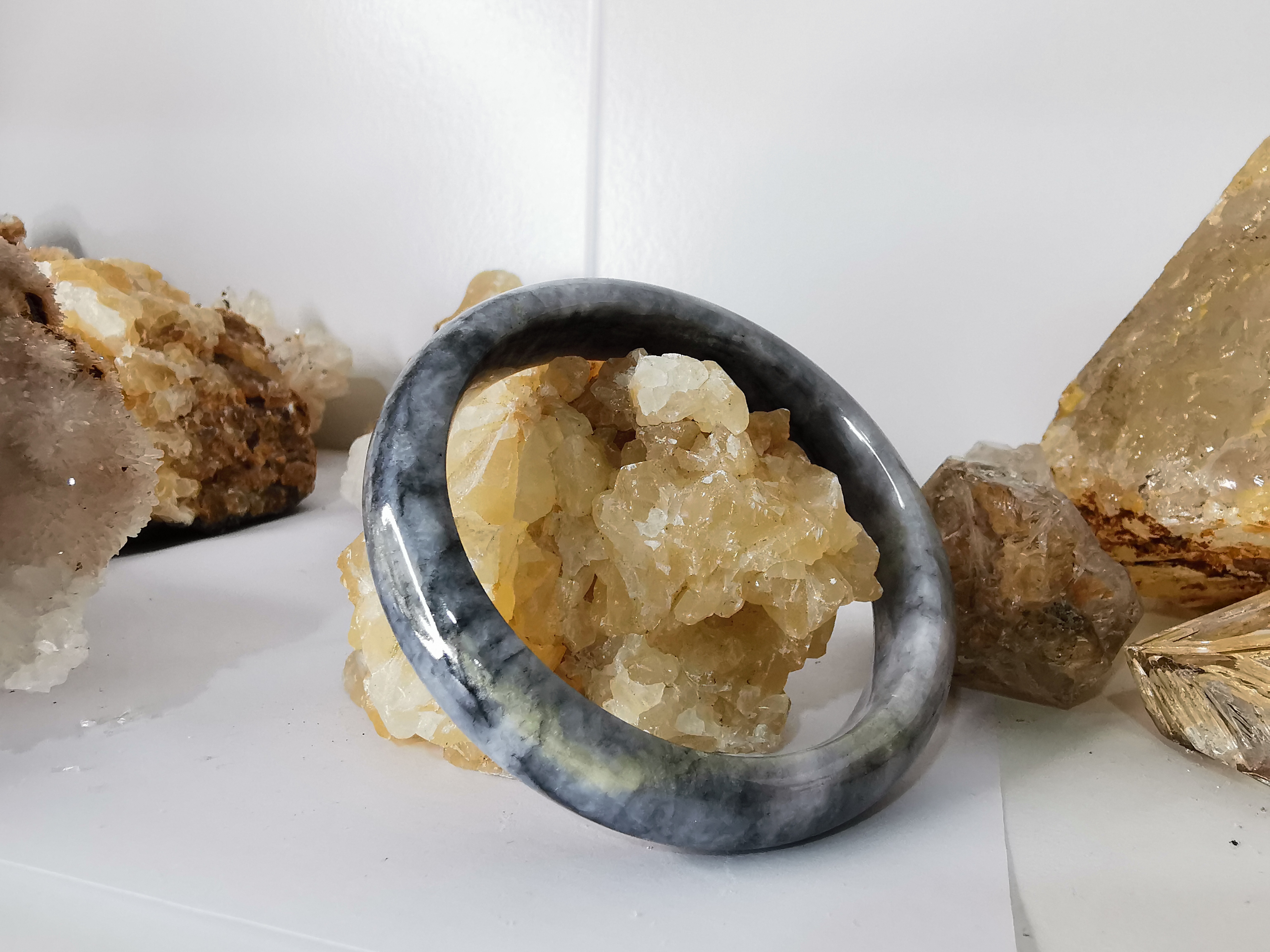 Grey Black Yellow Jade Bangle กำไลหยกเจไดต์แท้ Diameter/ เส้นผ่านศูนย์กลางด้านใน 59 mm.