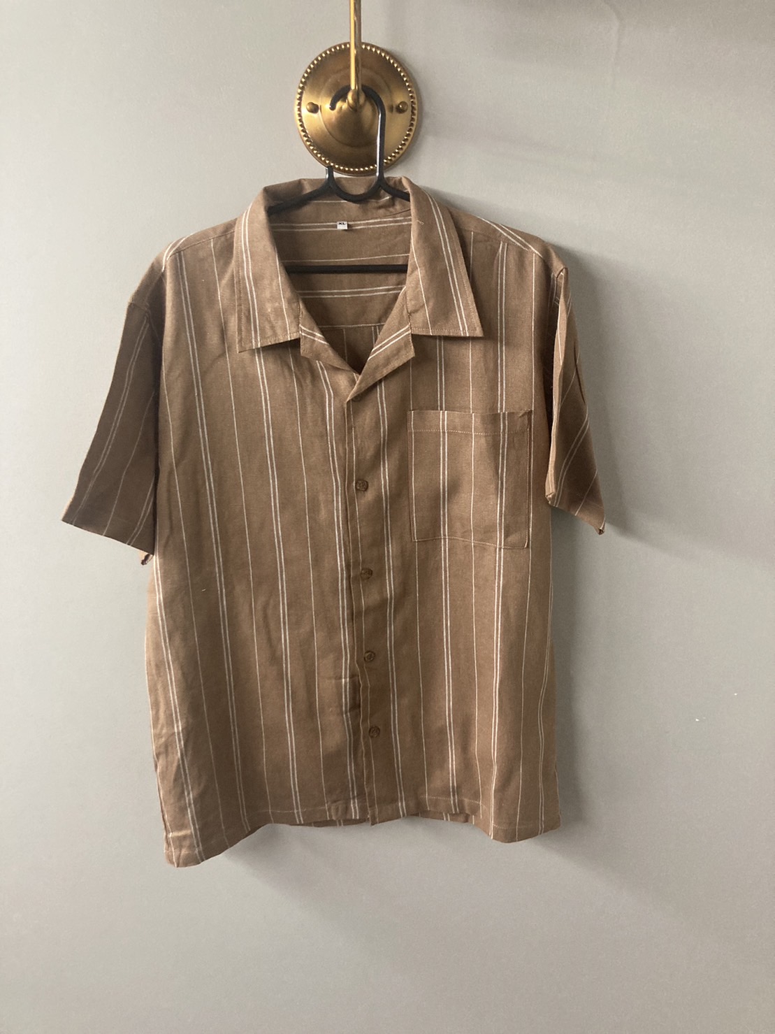 G 220030 เสื้อเชิ้ตแขนสั้น ราคาเช่า 30 บาท ต่อ 1 วัน