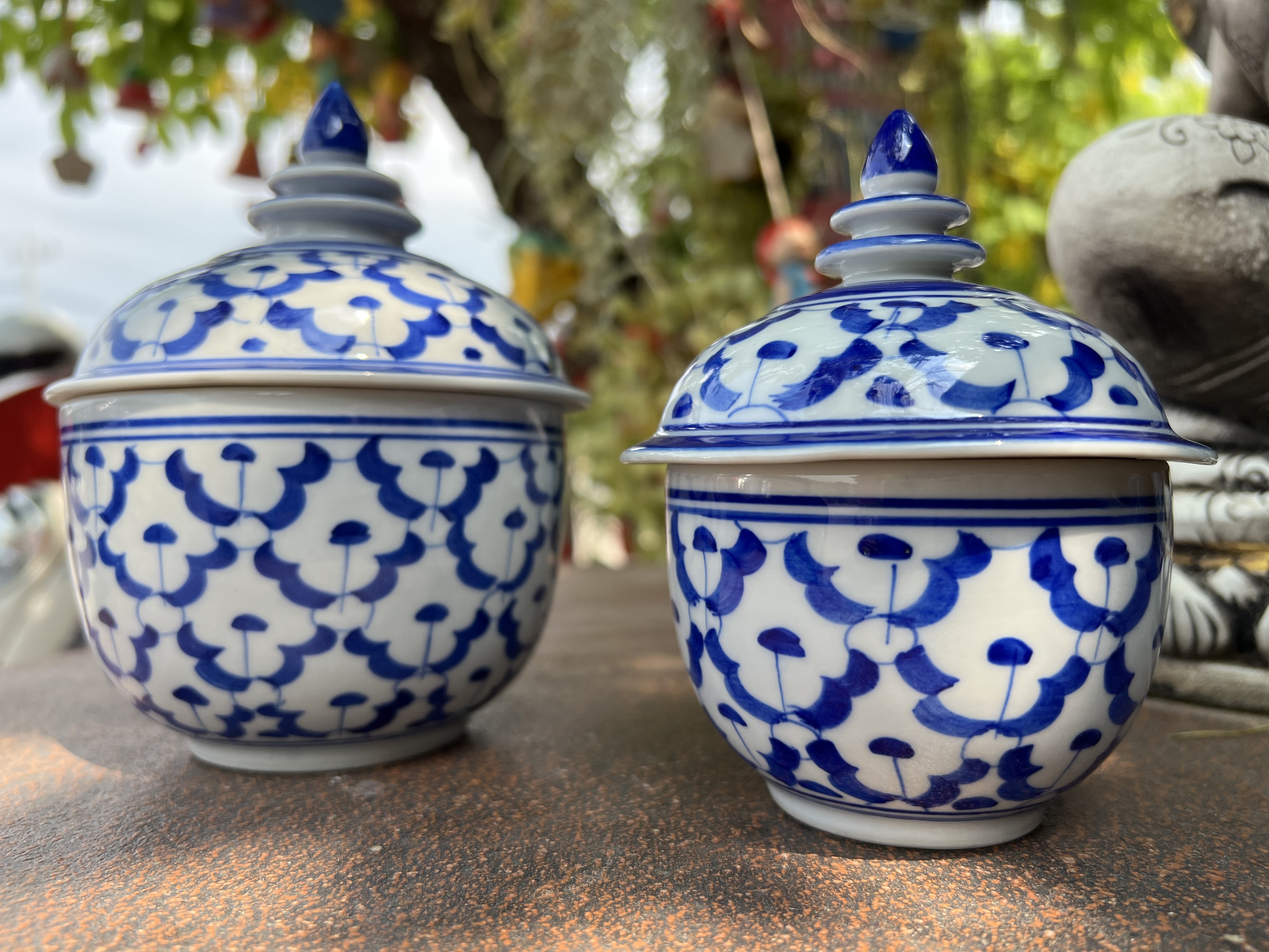 โถฝาชั้น3"ลายไทย