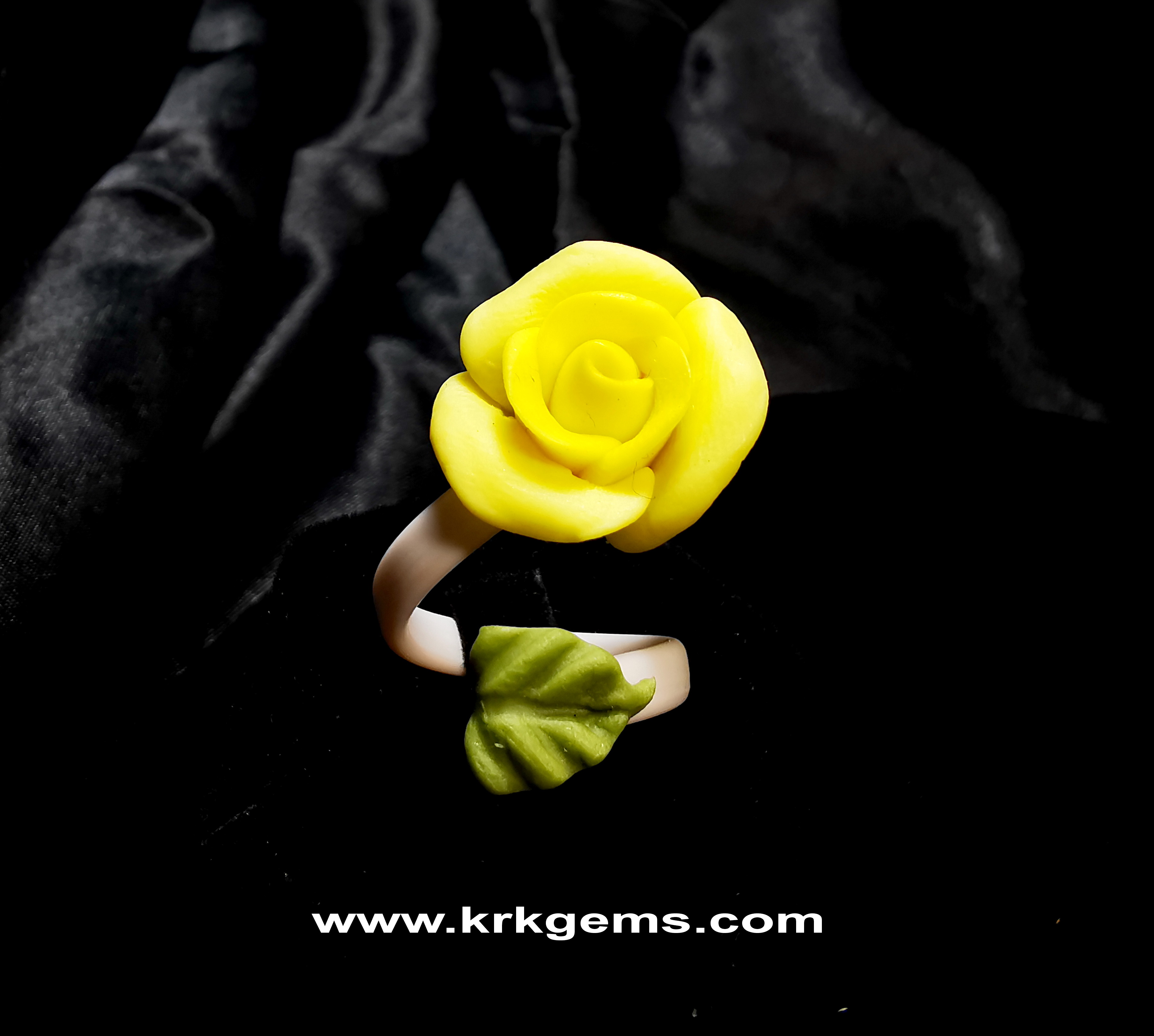 SMALL YELLOW ROSE HANDMADE CLAY RING