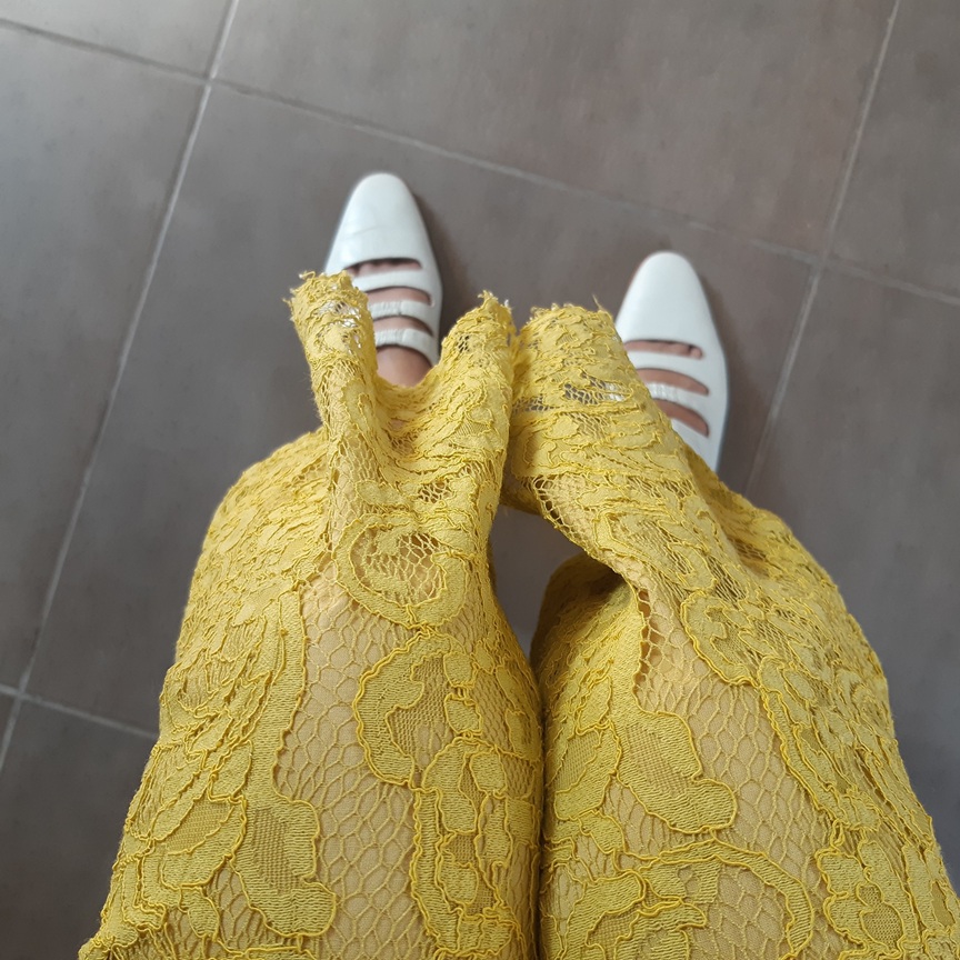 กางเกงทรงคูลอตสีเหลือง ผ้าลูกไม้นิ่มสวย