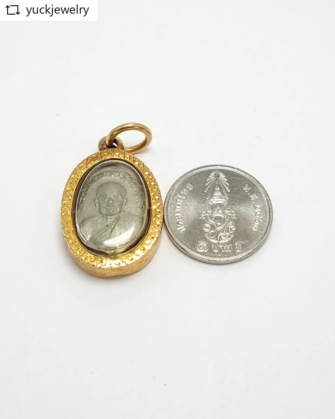 🚫ปิดการขาย(SoIdOut)🚫 เหรียญเม็ดแตง หลวงปู่ทวด หลังปู่ทิม ปี 2522 เลี่ยมกรอบทองคำ 90% น้ำหนักรวม 7.2 กรัม