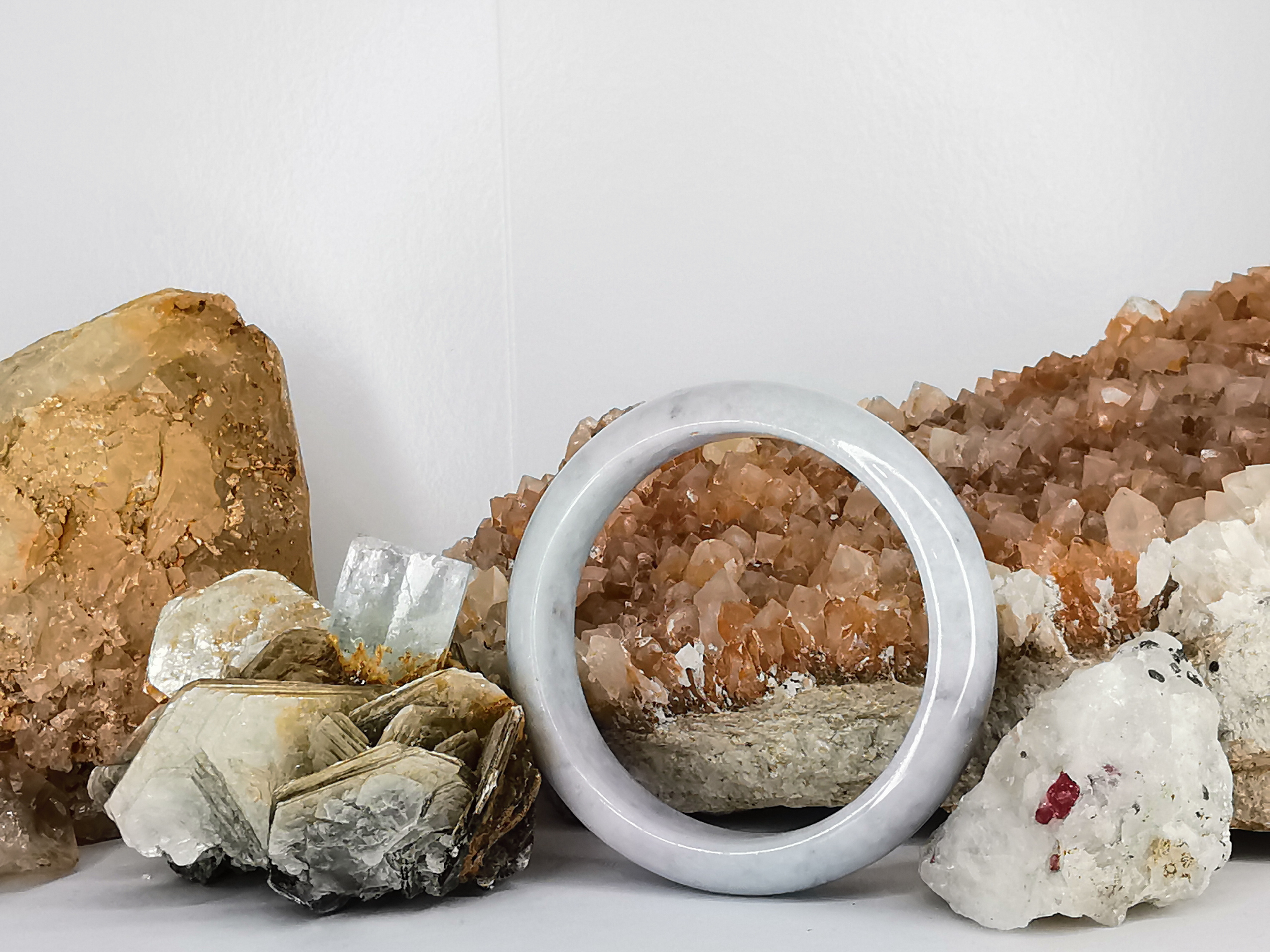 White Green Grey Bangle กำไลหยกเจไดต์แท้ Diameter/ เส้นผ่านศูนย์กลางด้านใน 63 mm.