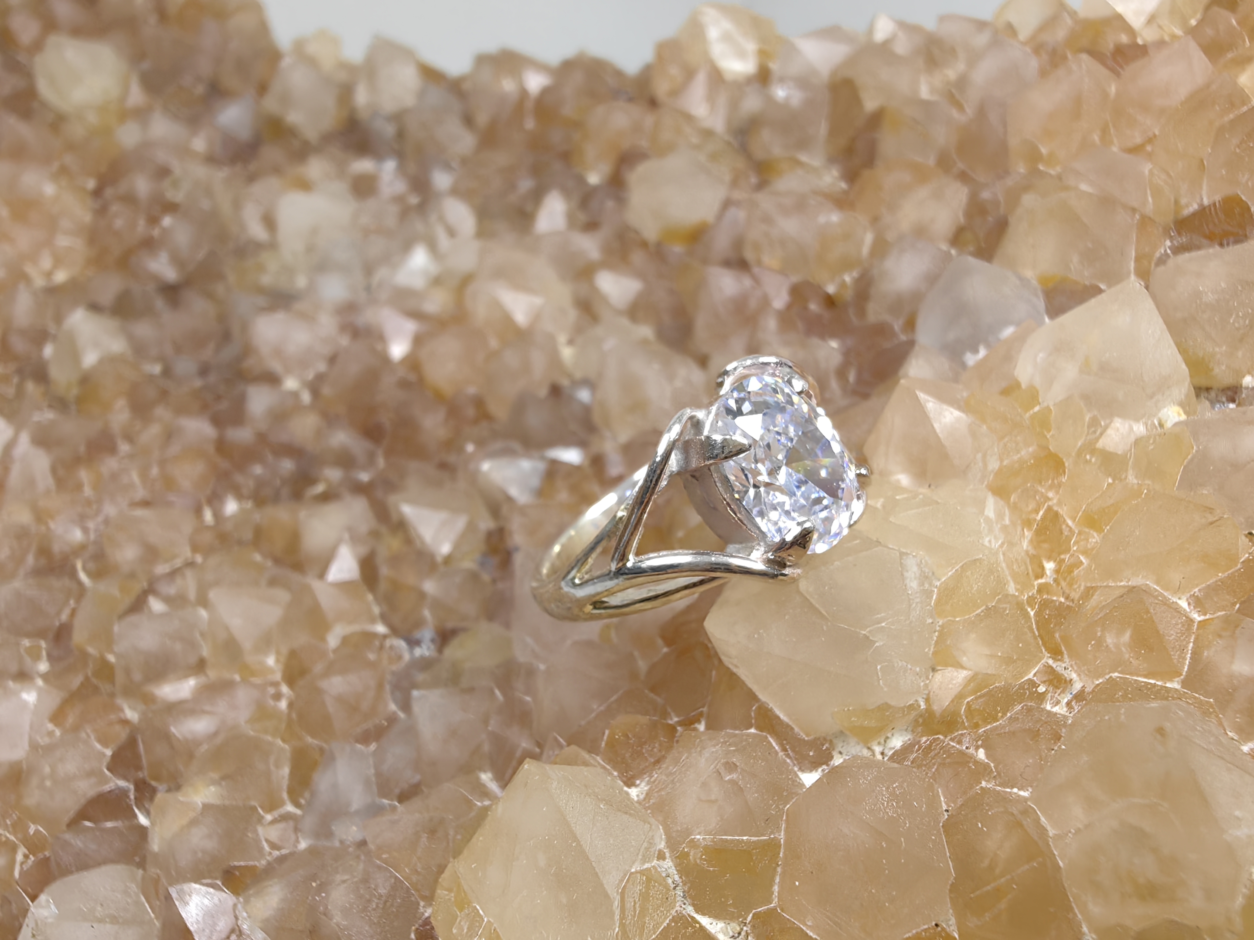 แหวนเพชร CZ เงินแท้ 92.5% Cubic Zirconia 925 Sterling Silver Ring Size 49