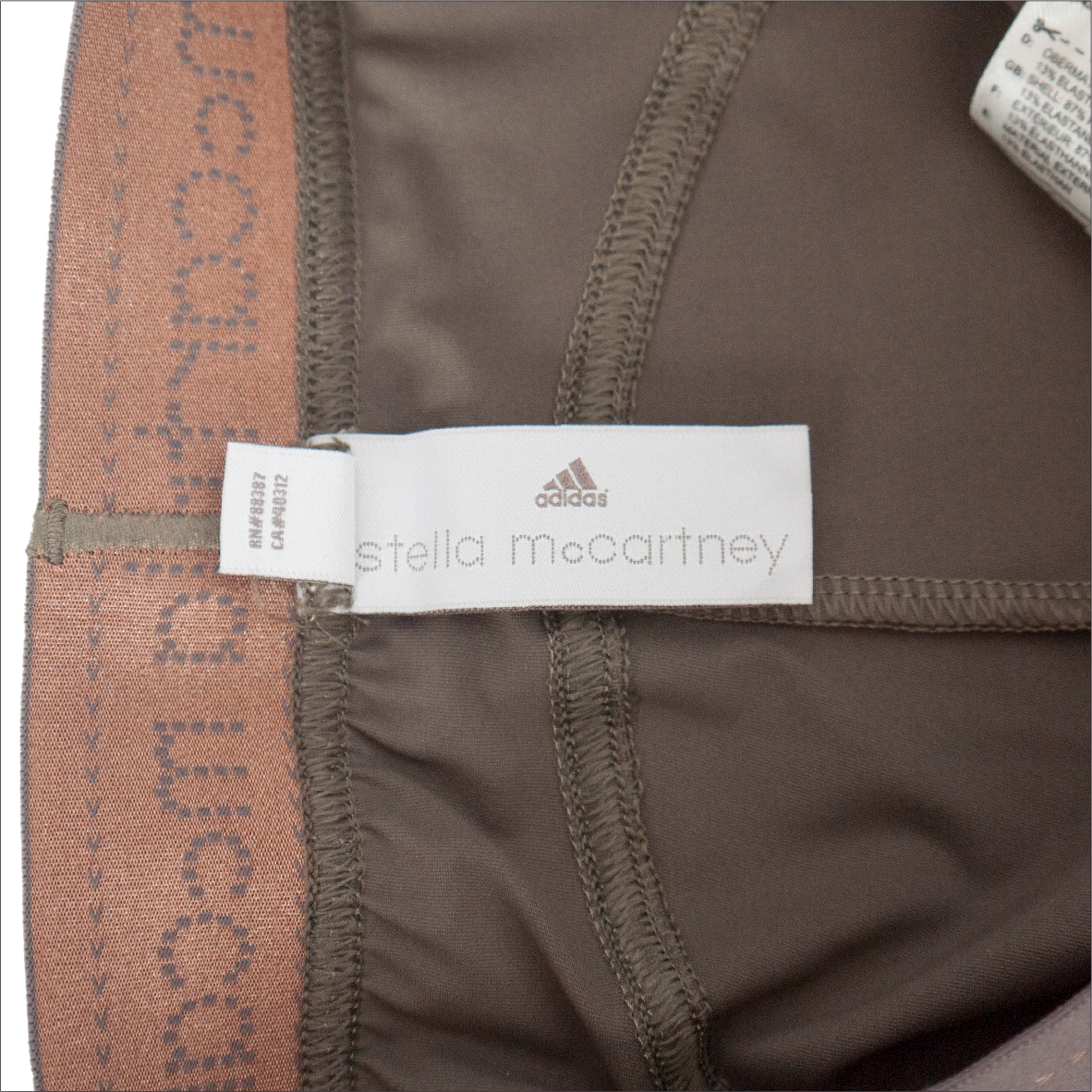 G 150062 กางเกงกีฬาขายาว (Lagging ) adidas ราคาเช่า 200 บาท ต่อ 1 วัน