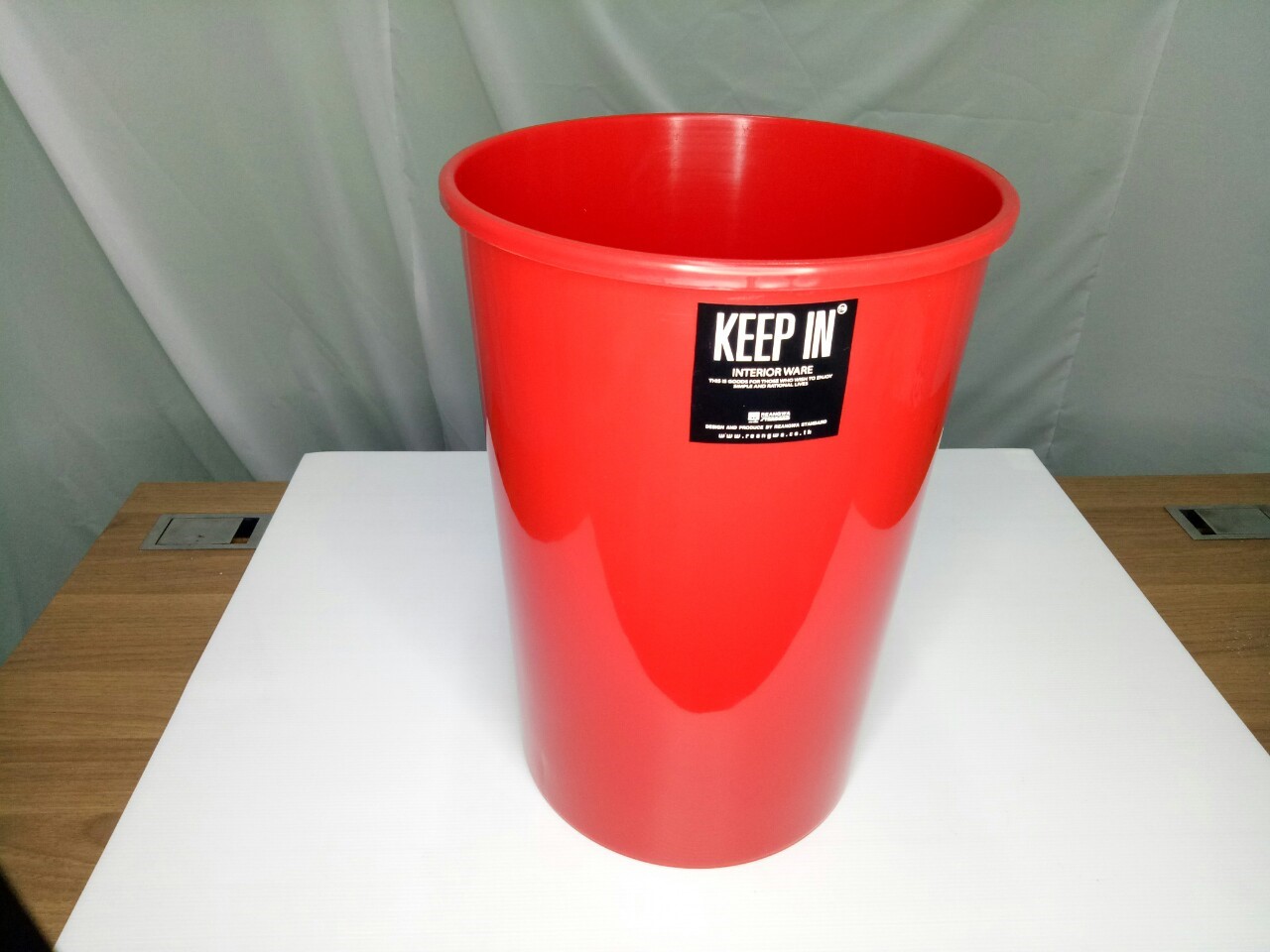 ถังขยะทรงกลม ไม่มีฝา 8 ลิตร