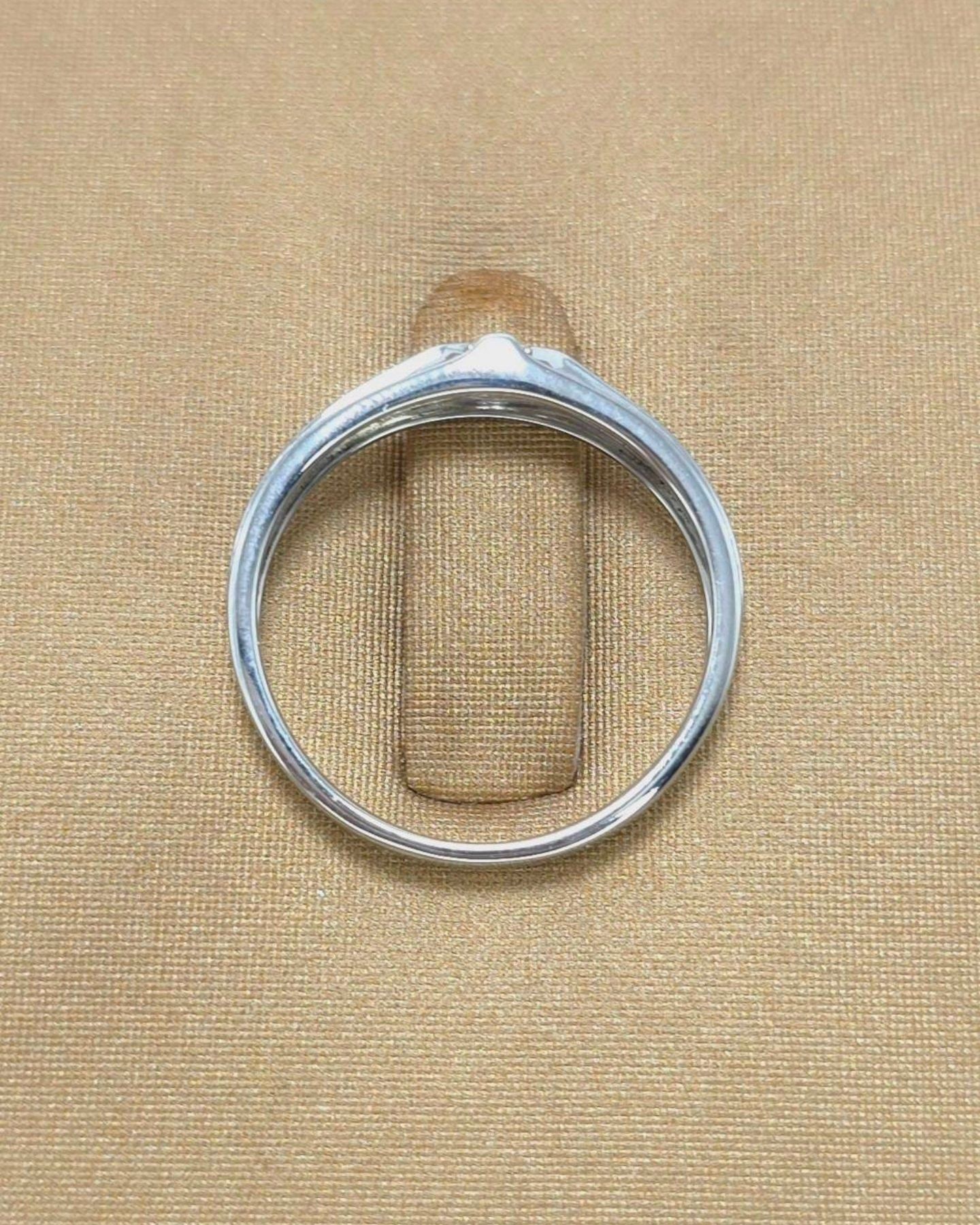 🚫ปิดการขาย(SoIdOut)🚫 แหวนทองคำขาว 18K เพชรเกสร 5.4 ตัง 1 เม็ด 0.26 ตัง 20 เม็ด รวม 10.6 ตัง น้ำ 98-100 ความสะอาด if-vvs งาน Hongkong ไซส์ 51 น้ำหนัก 2.08 กรัม ราคา 6,250.-(Net)