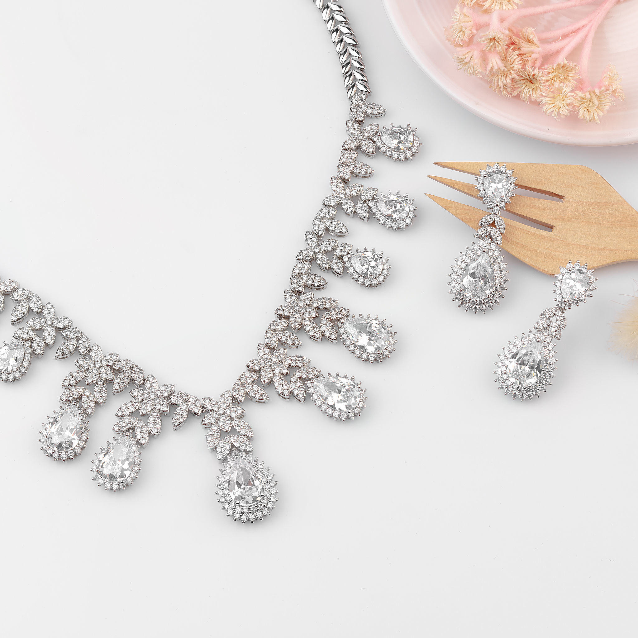 DIAMOND 18K WHITE GOLD NECKLACE EARRING สร้อยคอ ต่างหู เพชร ทอง 18K Pre-order