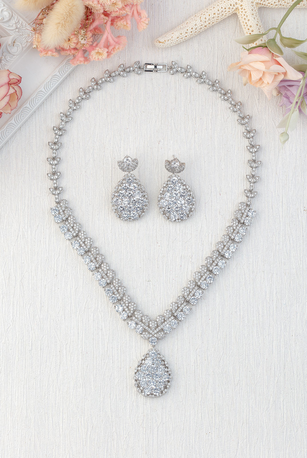 DIAMOND 18K WHITE GOLD NECKLACE EARRING สร้อยคอ ต่างหู เพชร ทอง 18K Pre-order
