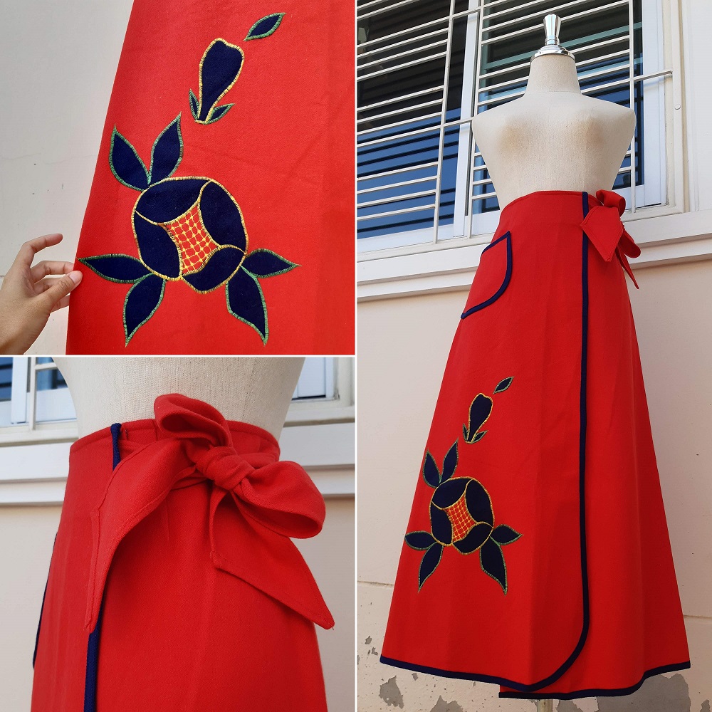 🔥 SALE 50% 🔥 กระโปรงวินเทจทรงป้ายข้างสีแดงลายดอกไม้ (Vintage skirt 70s Pattern)