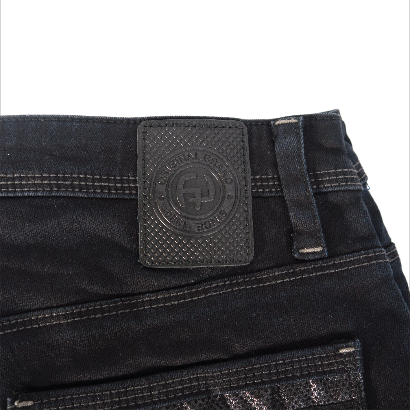 G 160174 กางเกงขายาว (ยีนส์) F4 Design ราคาเช่า 70 บาท ต่อ 1 วัน