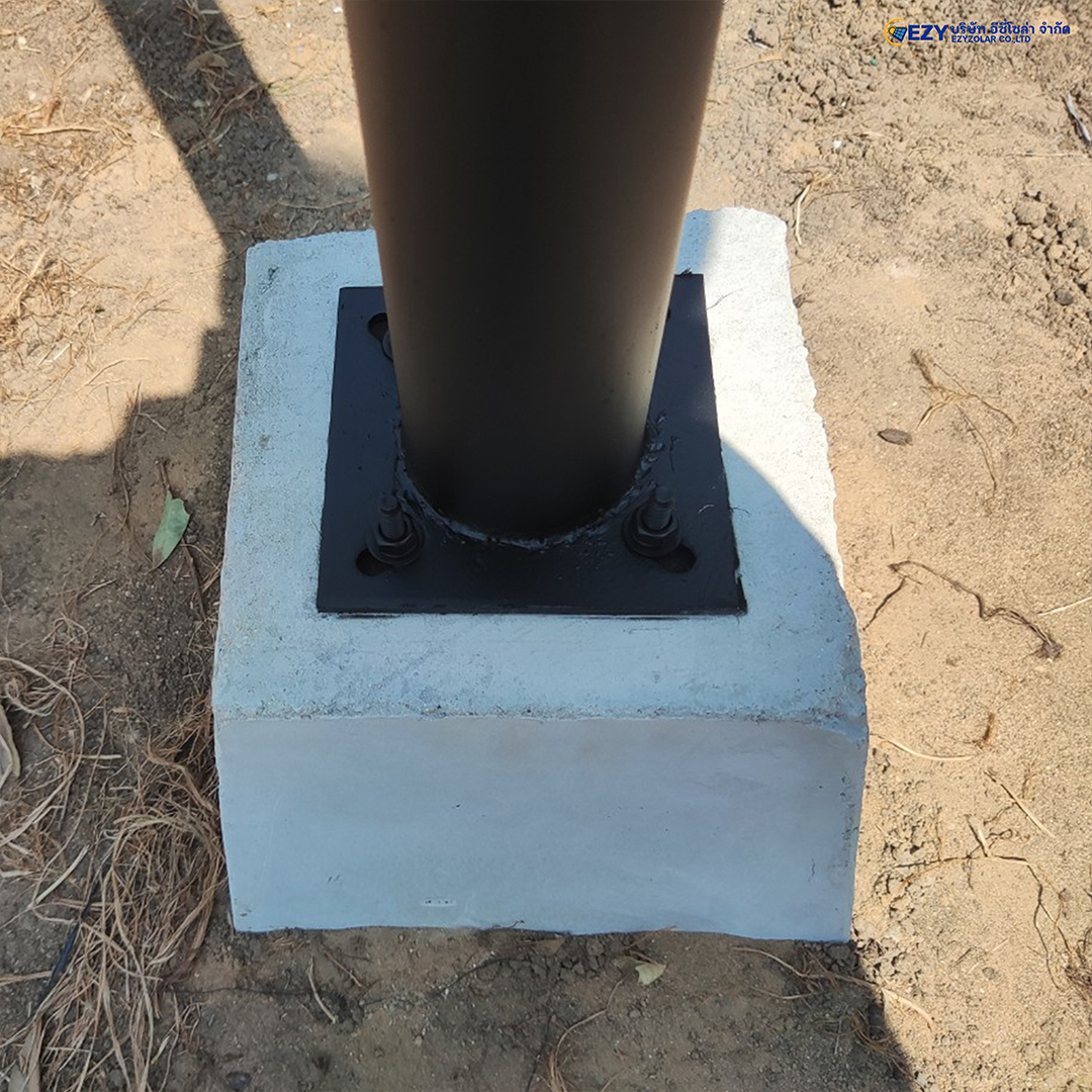 ฐานปูน 2" ระยะห่างรู 7.2 ซม. พร้อมน็อตยึดอย่างดี หนัก แข็งแรง ทนทาน ใช้กับเสาสูง 1-4 เมตร