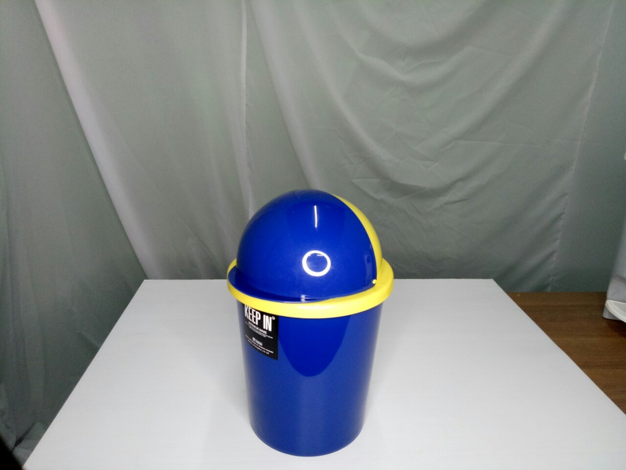 ถังขยะทรงกลม ฝาโดม 5 ลิตร