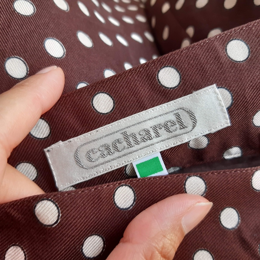 กระโปรงวินเทจลายจุดสีน้ำตาล ทรงบาน ผ้าทิ้งตัวสวย มีกระเป๋าข้าง (Vintage Skirt)